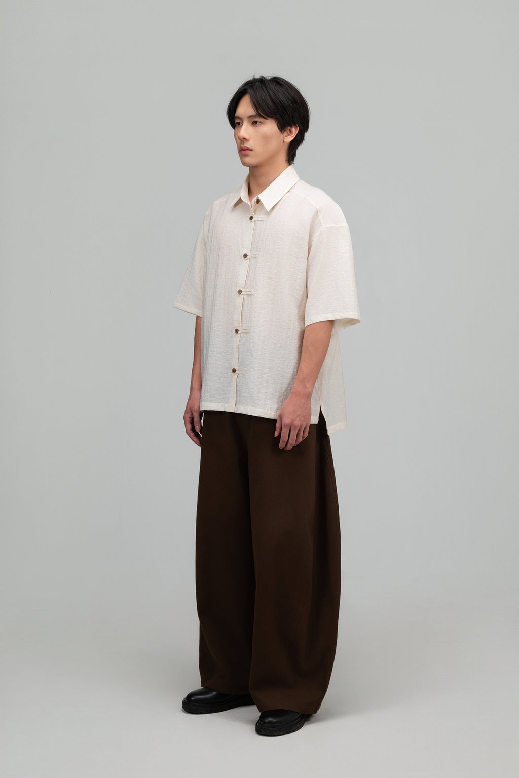 Gender Neutral Modern Mandarin Button Shirt (Beige)