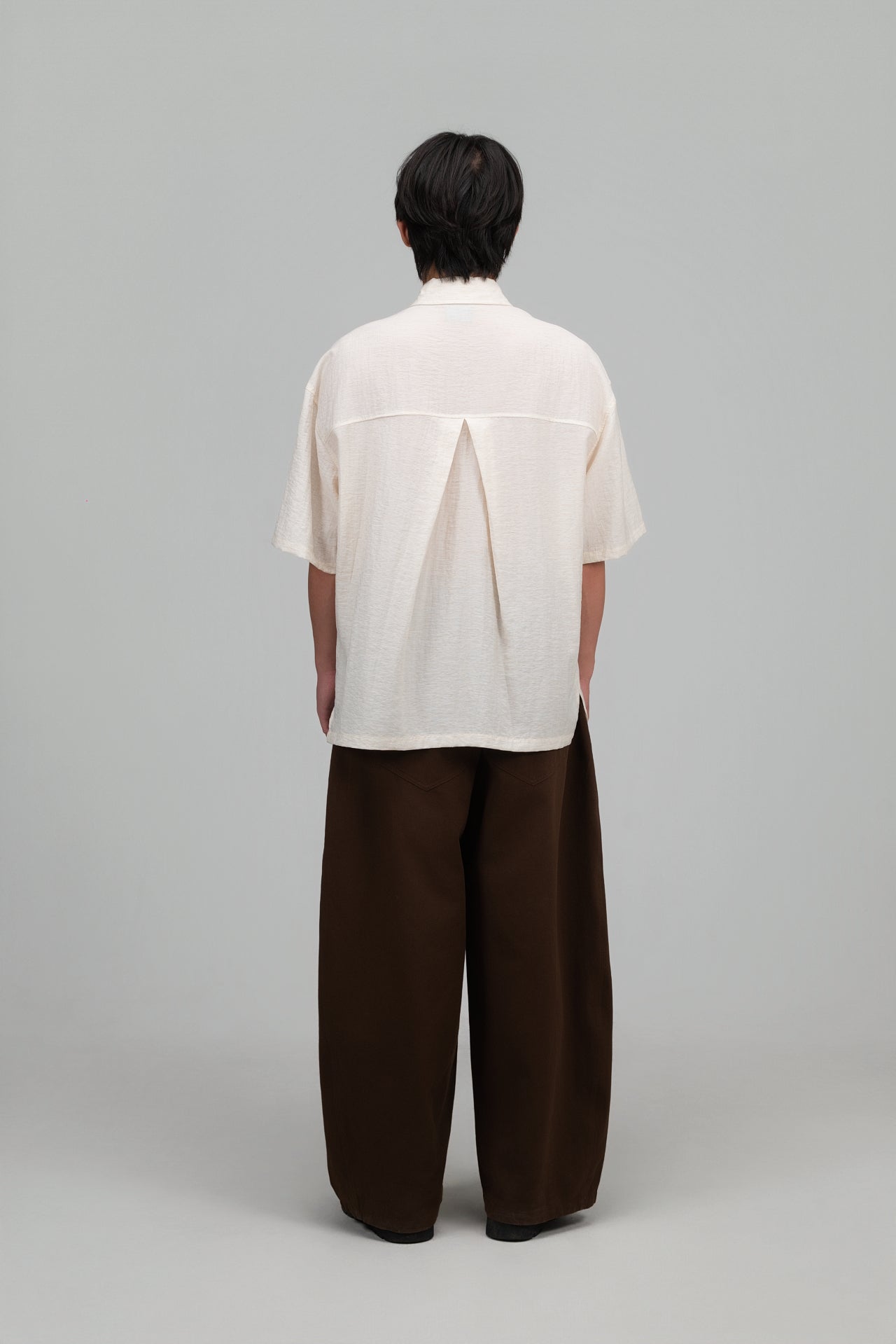 Gender Neutral Modern Mandarin Button Shirt (Beige)