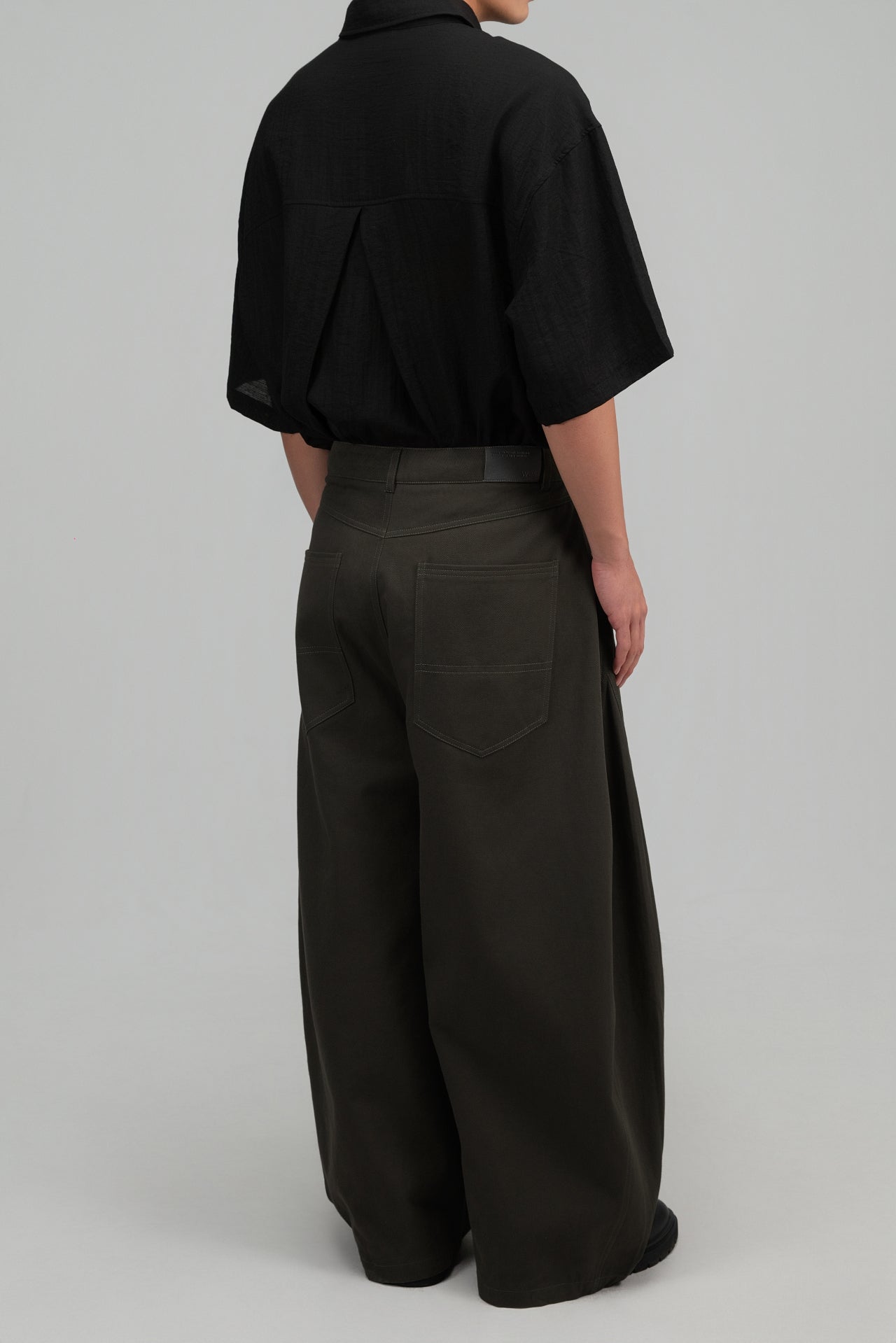 Gender Neutral Curved Leg Denim 2.0 (Forest Grey)