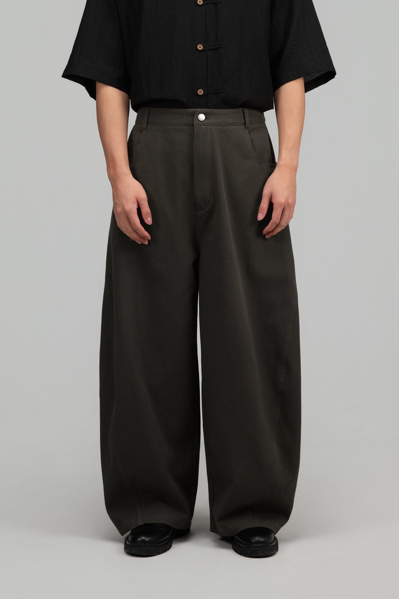 Gender Neutral Curved Leg Denim 2.0 (Forest Grey)