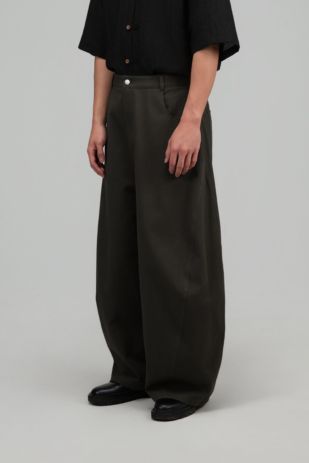 Gender Neutral Curved Leg Denim 2.0 (Forest Grey)