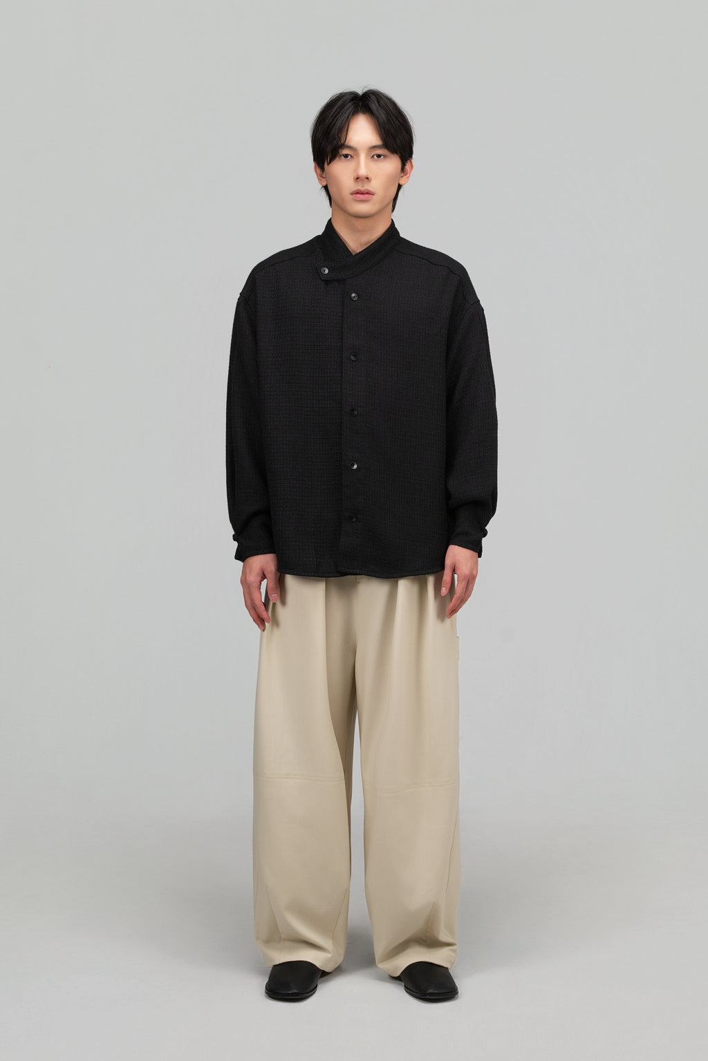 Gender Neutral Han Collar Blouse (Black)