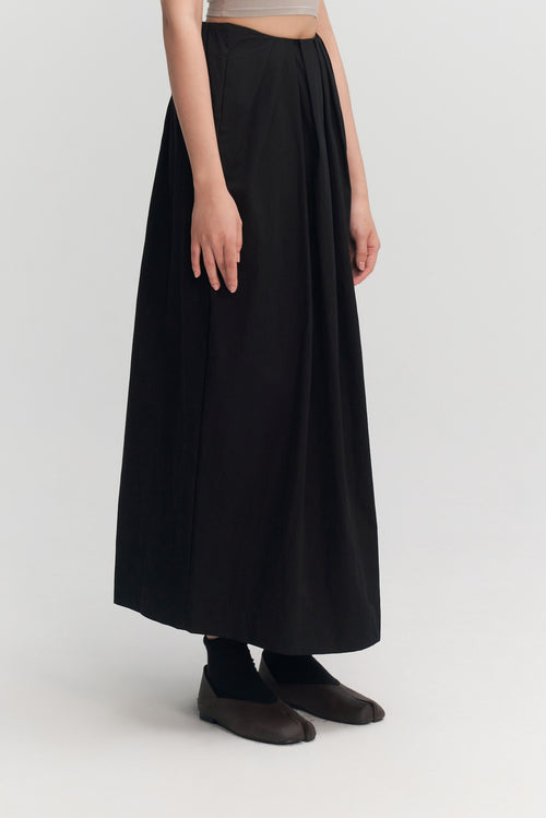 Classic - Pleated Cocoon Skirt (Black)