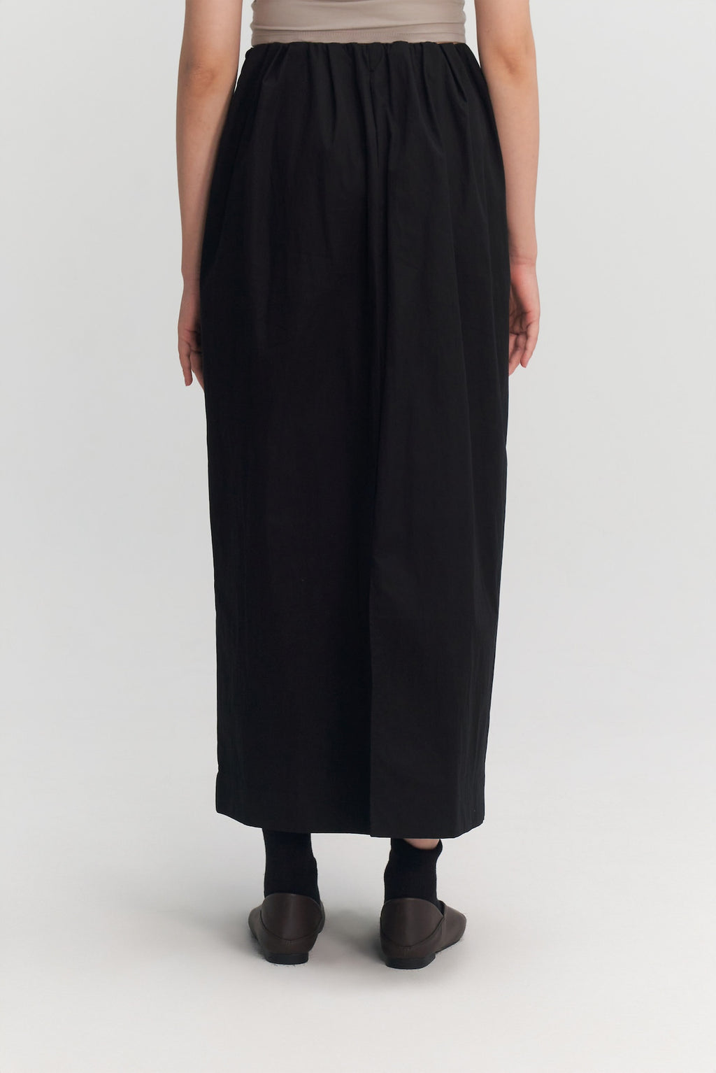Classic - Pleated Cocoon Skirt (Black)