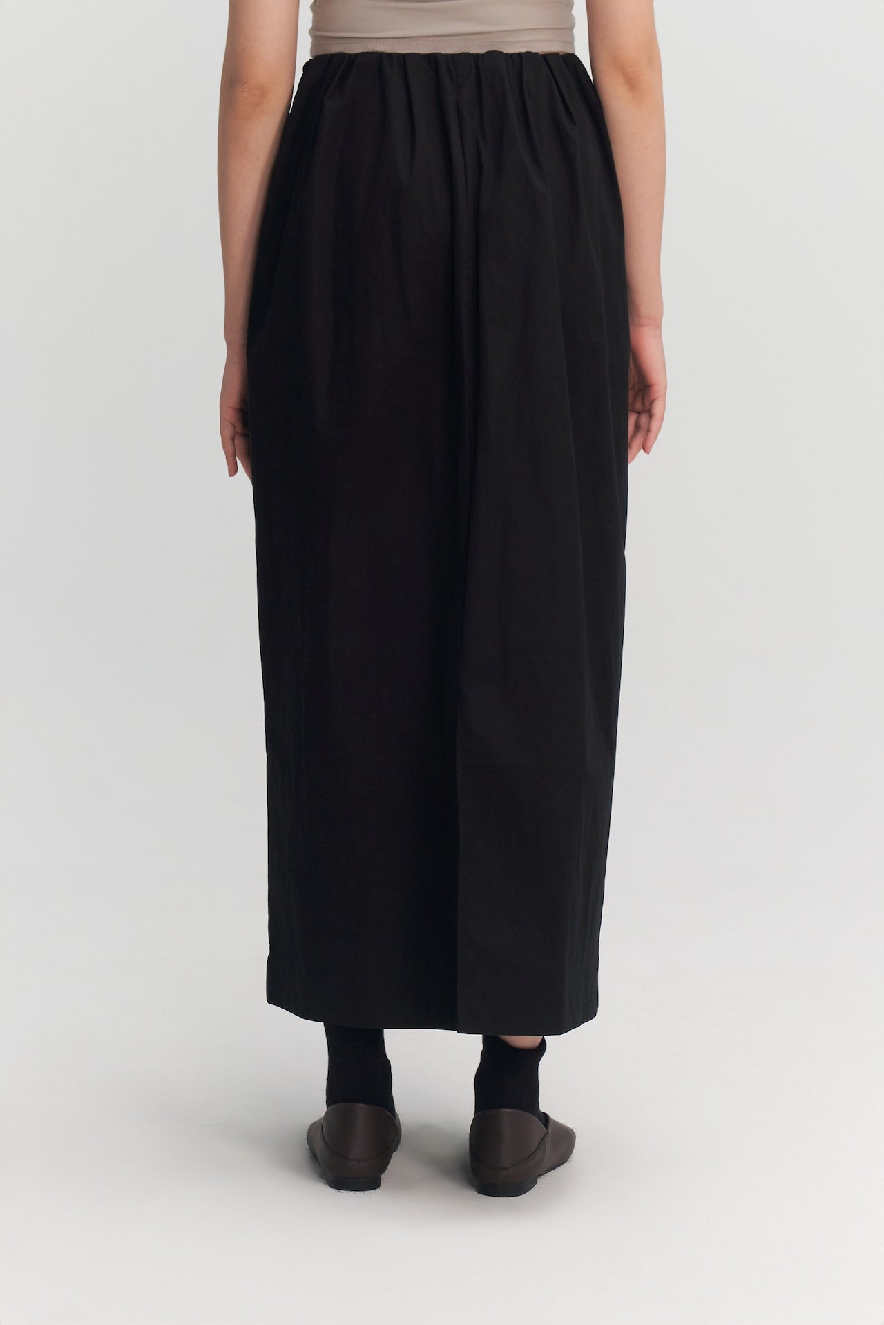 Classic - Pleated Cocoon Skirt (Black)