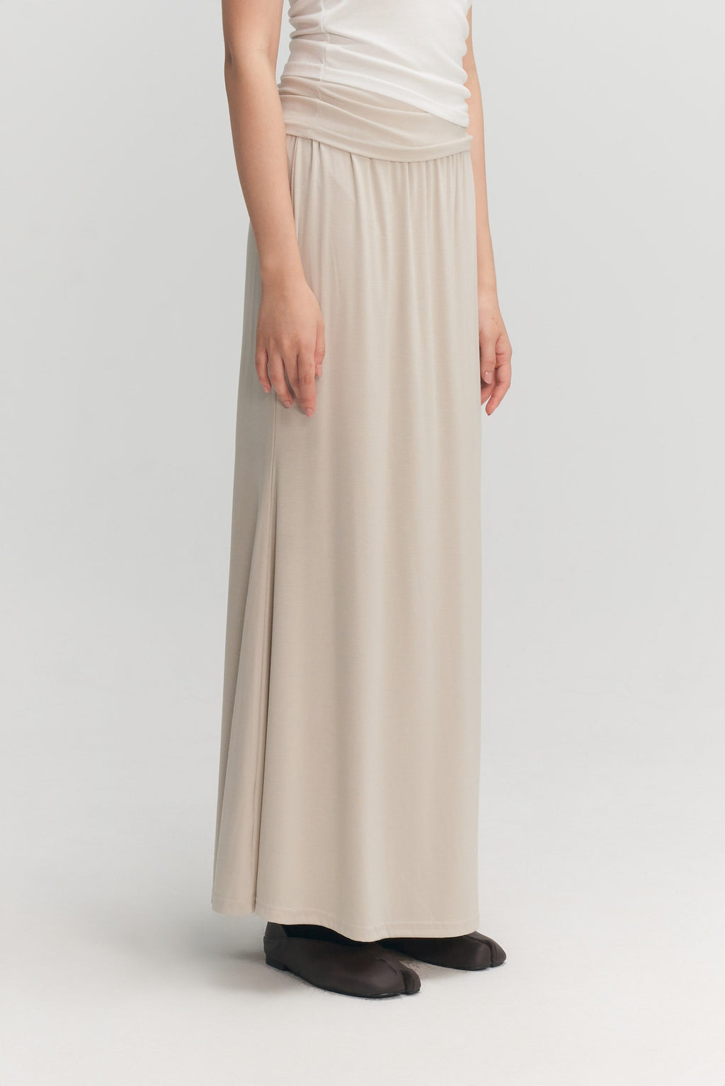 Classic - Butter Knit Godet Skirt (Off White)