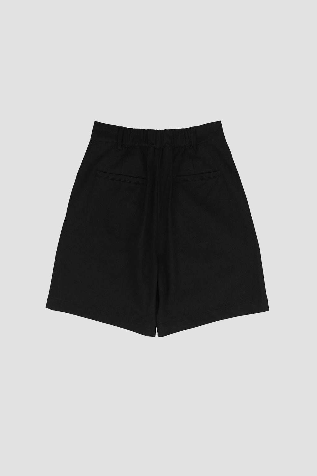 Gender Neutral Pocket Pleated Shorts (Black)
