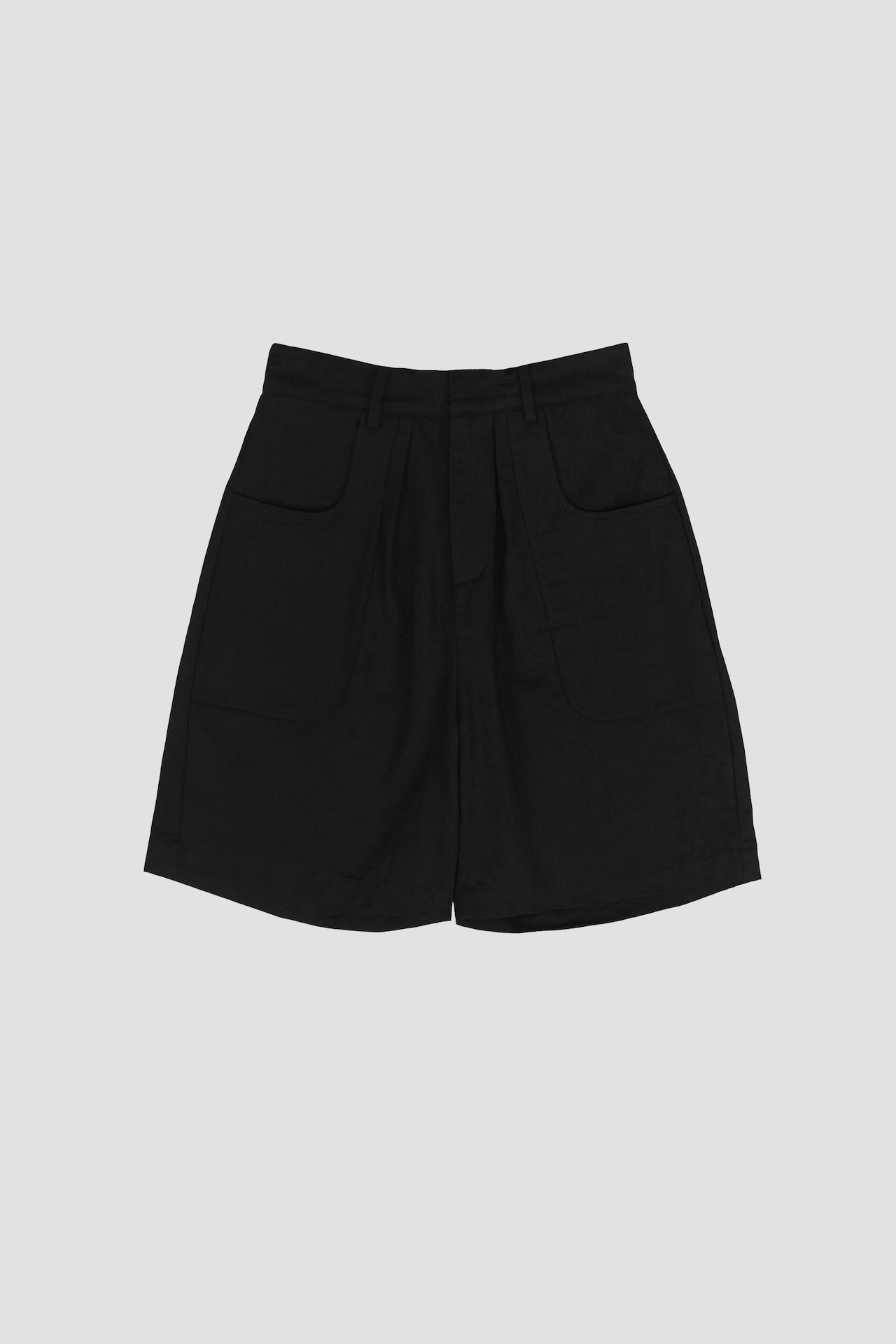 Gender Neutral Pocket Pleated Shorts (Black)