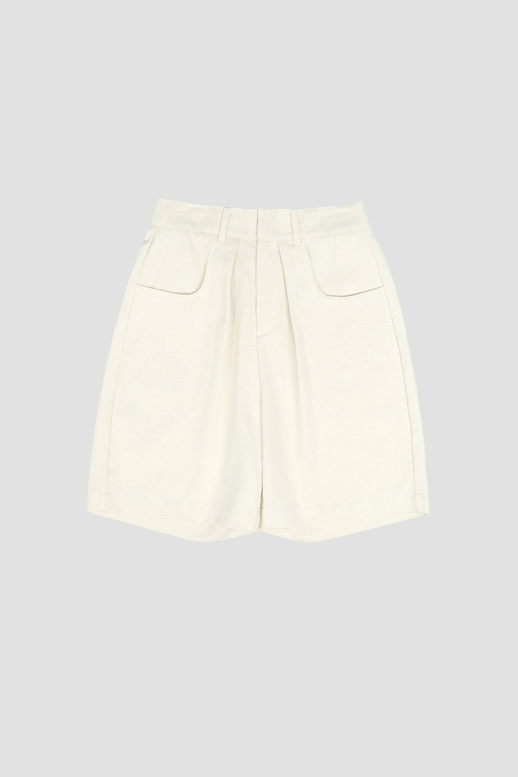Gender Neutral Pocket Pleated Shorts (Off White)