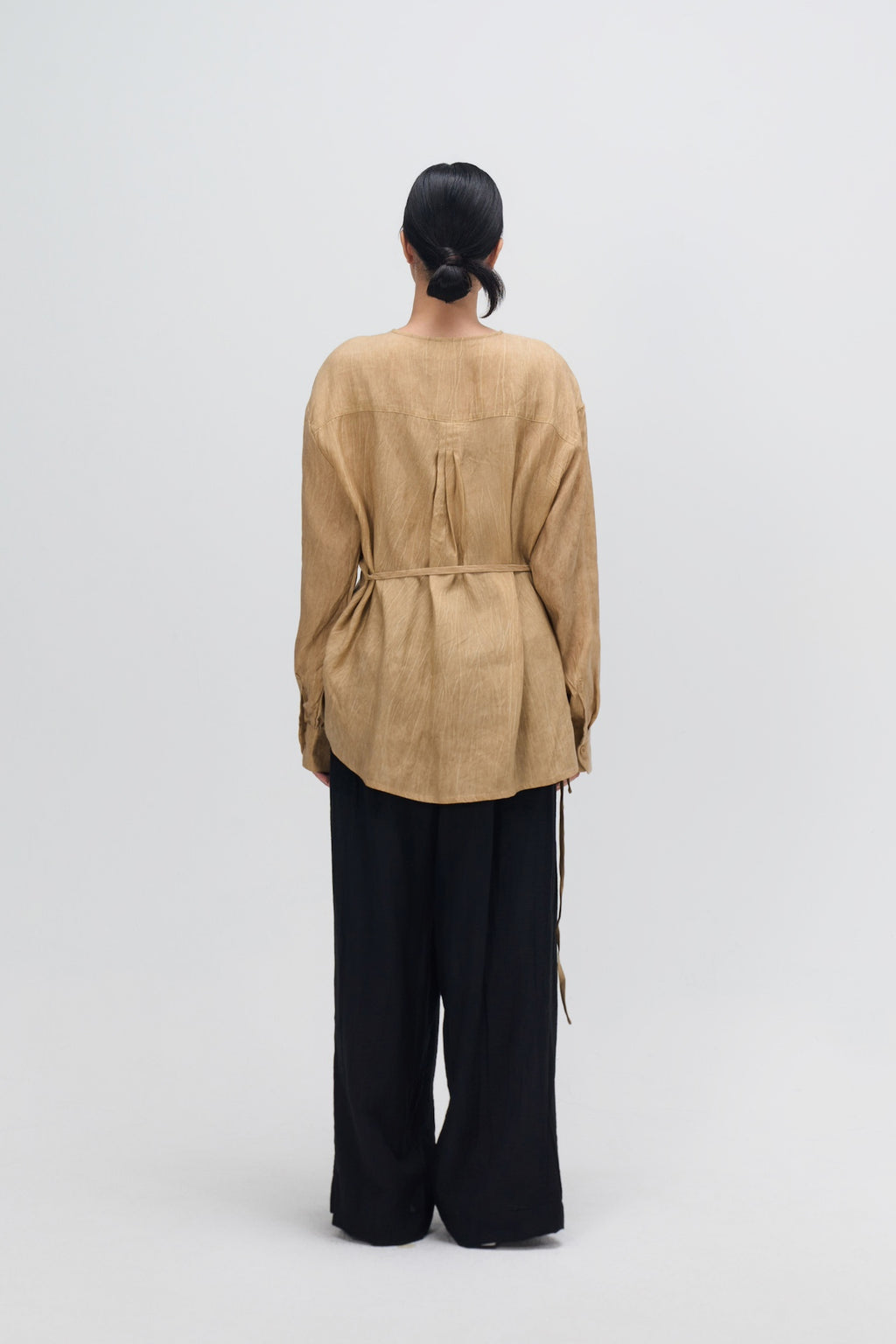 Arc Collar Side Tie Dye Blouse (Sand)