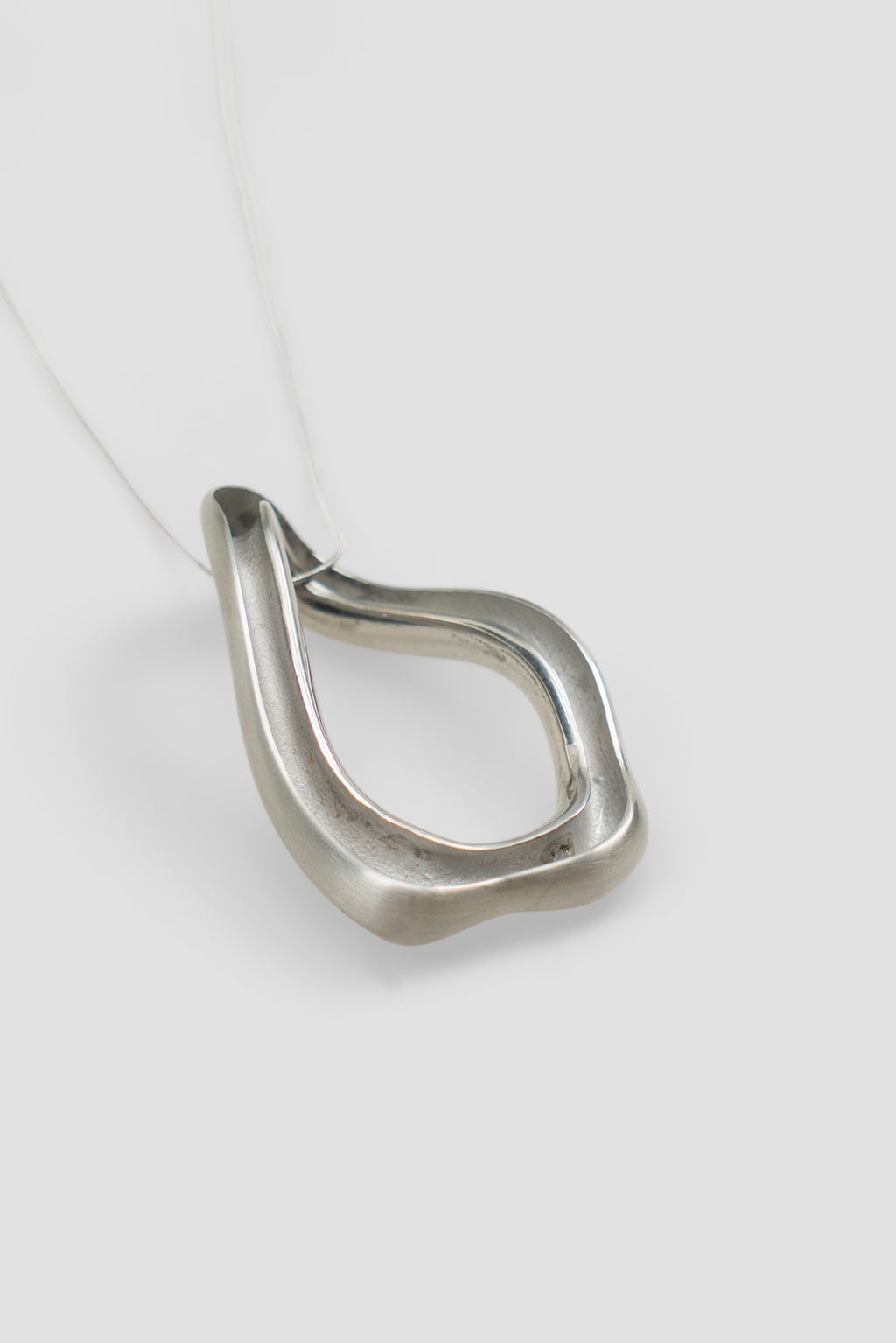 8th Anniversary | Mind Drift Craftsman Hollow Necklace