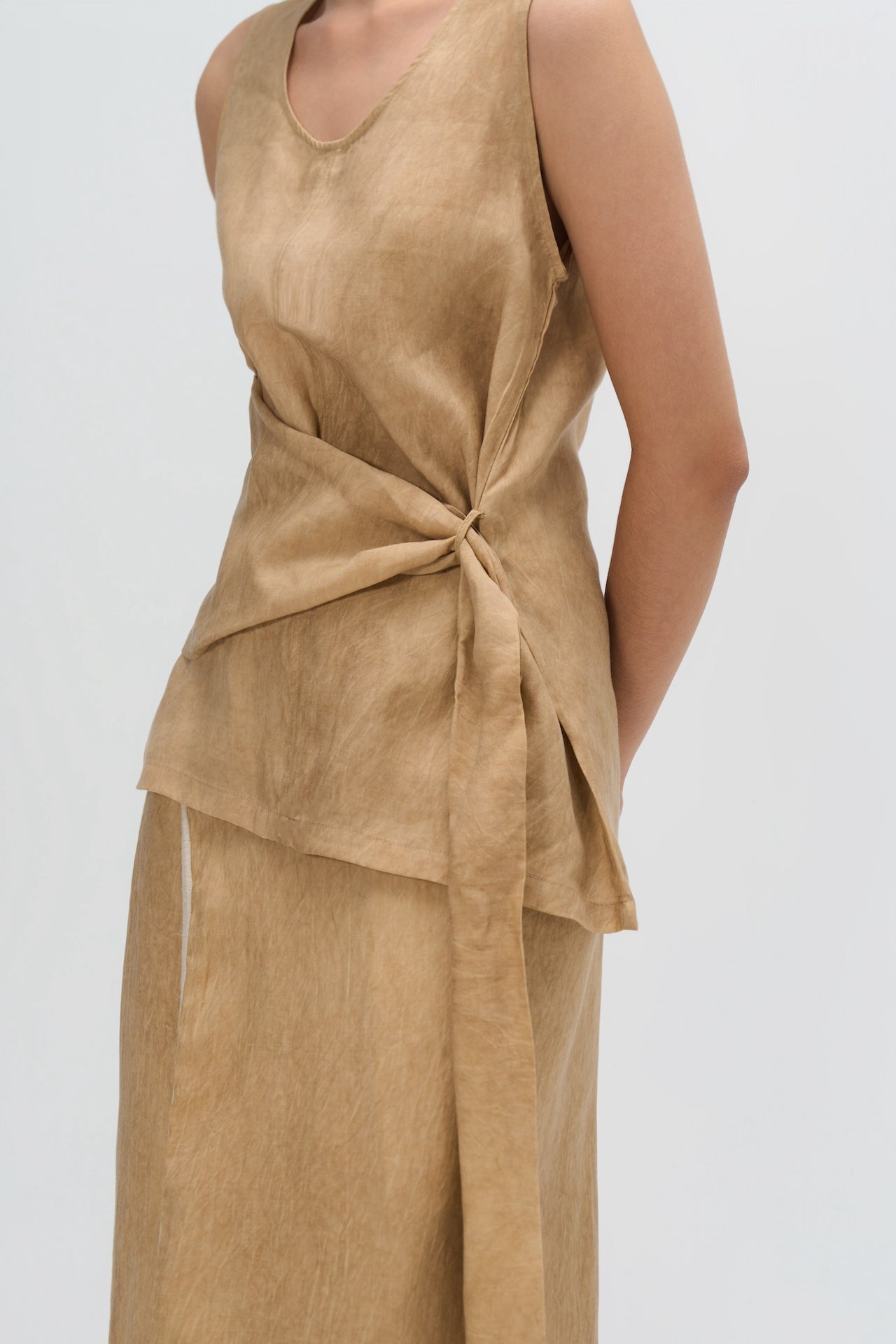 Tie Dye Waist Draped Tank Top (Sand)