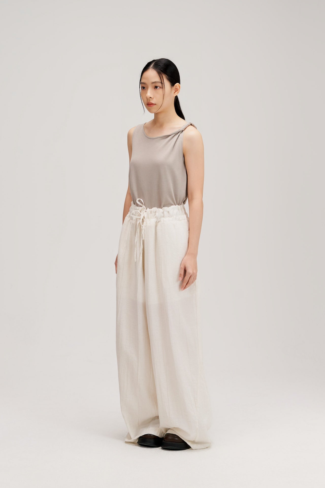 Lyocell Knit Twisted Shoulder Tank Top (Grey)