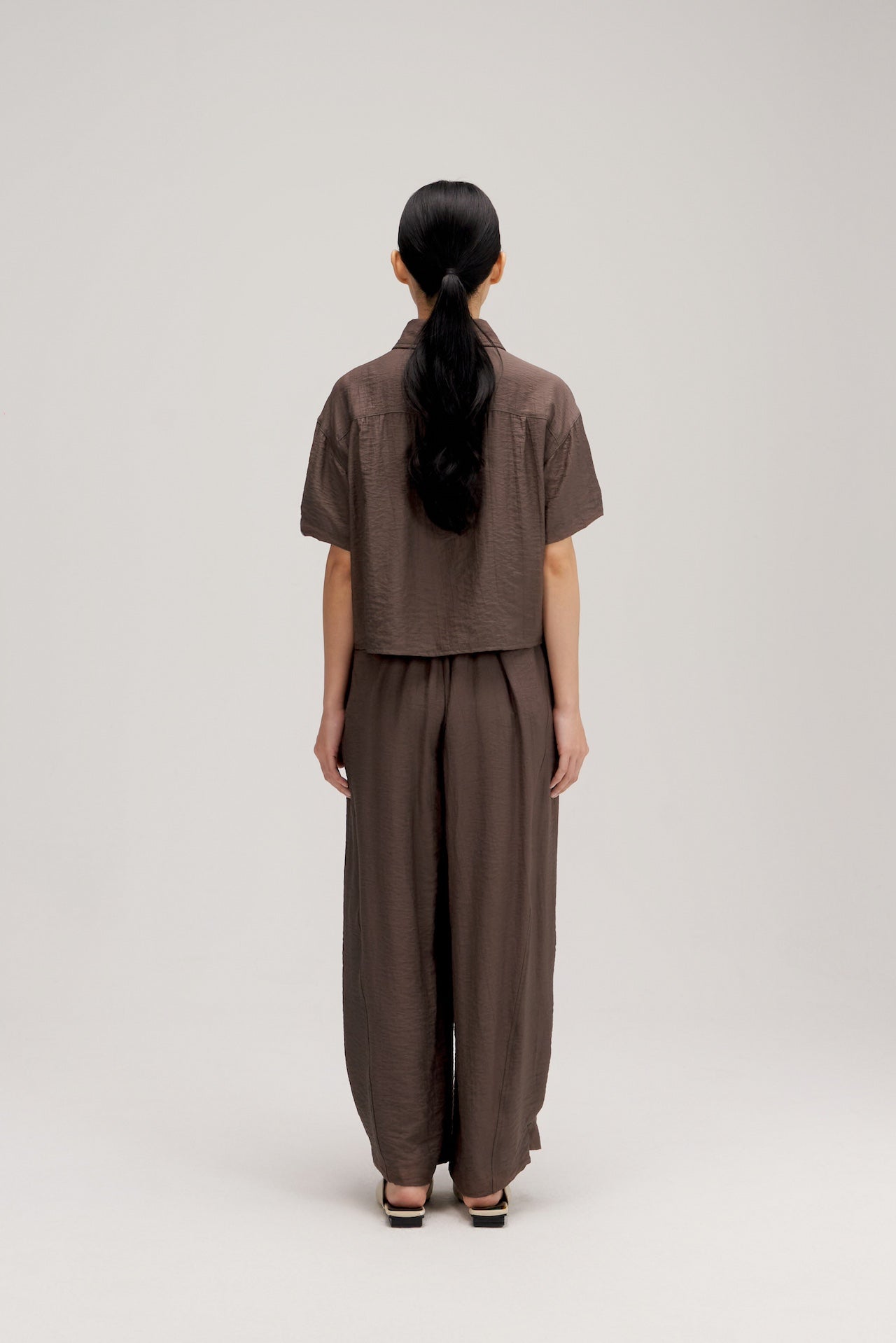 Drape Neck Short-Sleeve Crop Shirt (Dark Grey)