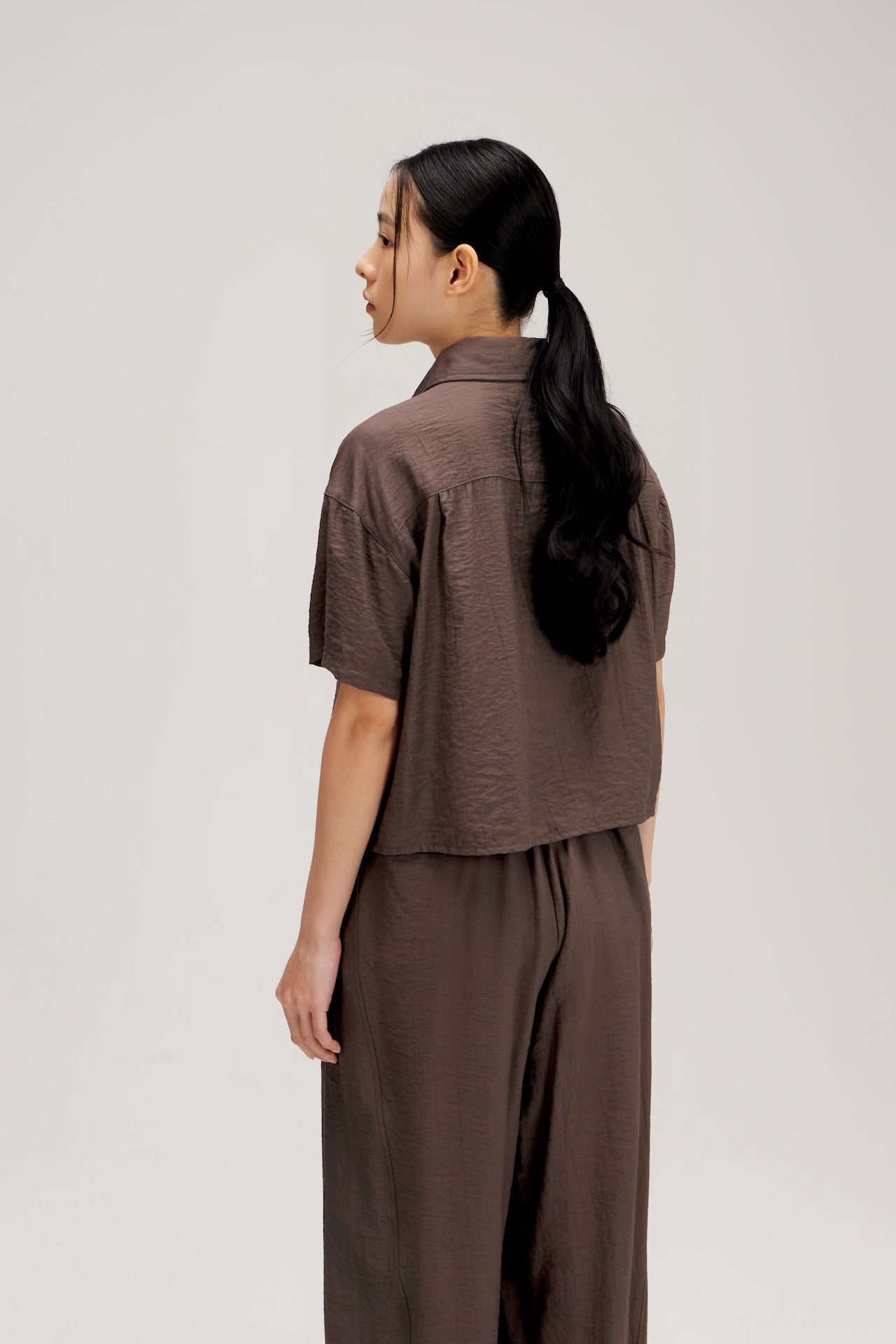 Drape Neck Short-Sleeve Crop Shirt (Dark Grey)