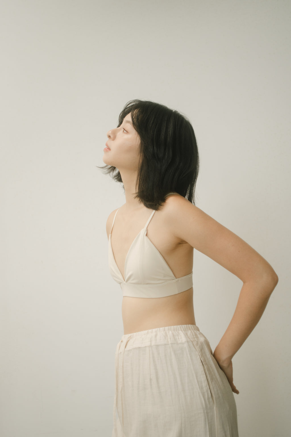 WES x GUNG x SO | [So] Simplicity V-Bra (Cream)