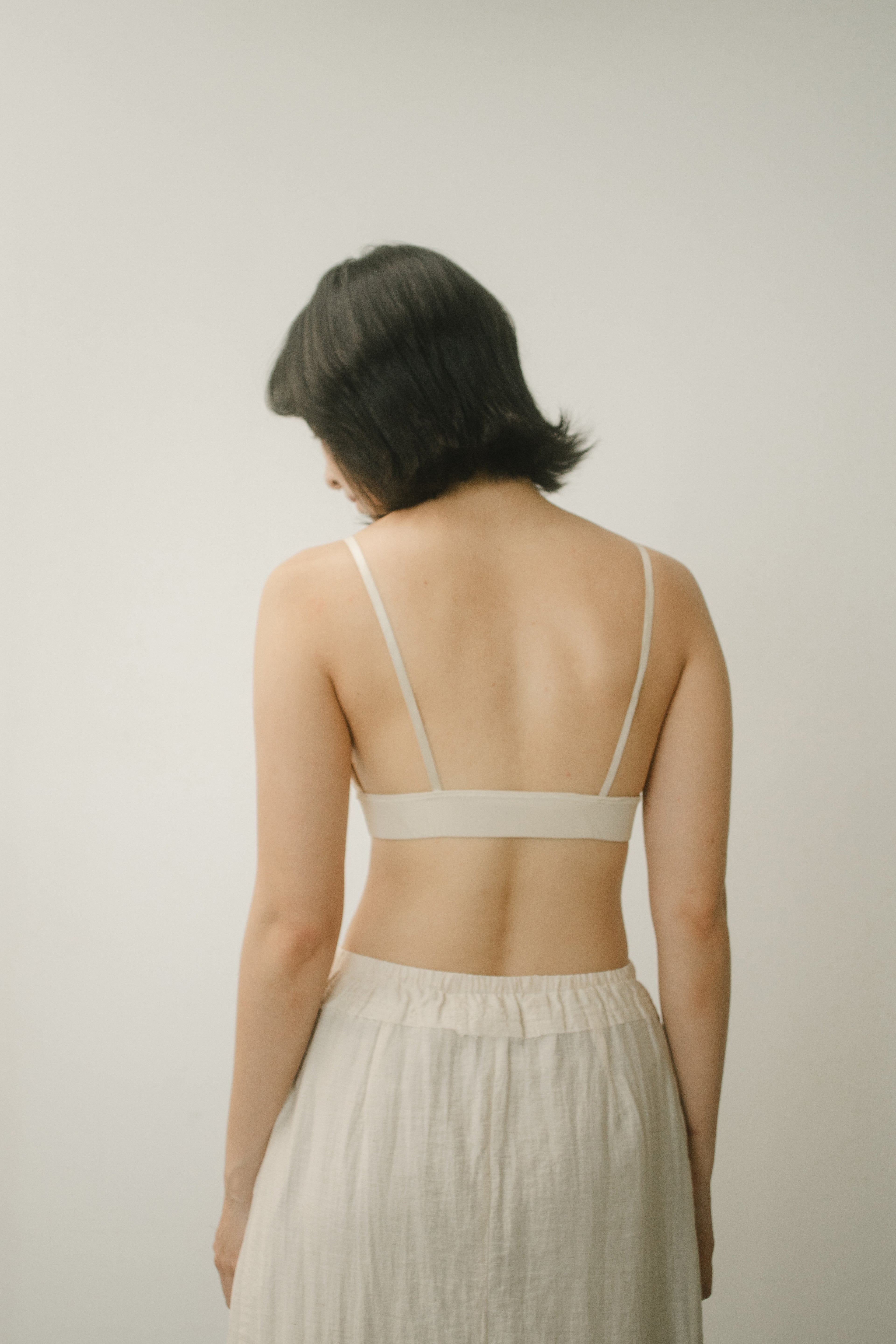 WES x GUNG x SO | [So] Simplicity V-Bra (Cream)