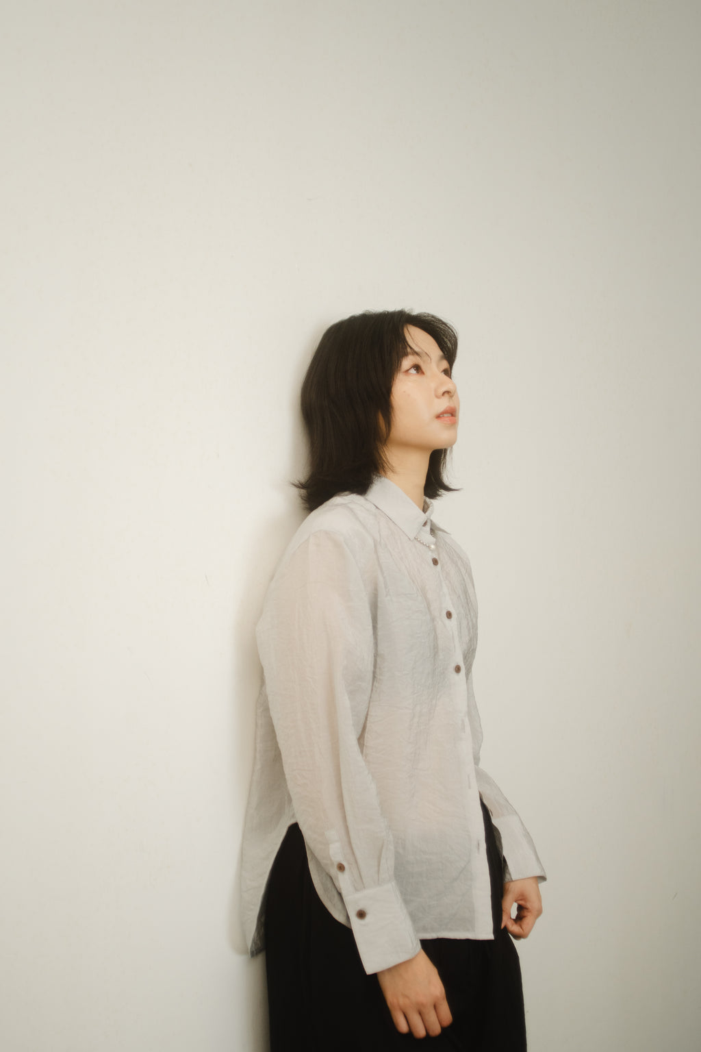 WES x GUNG x SO | Easy Shimmer U-Hem Blouse (Cool Grey)