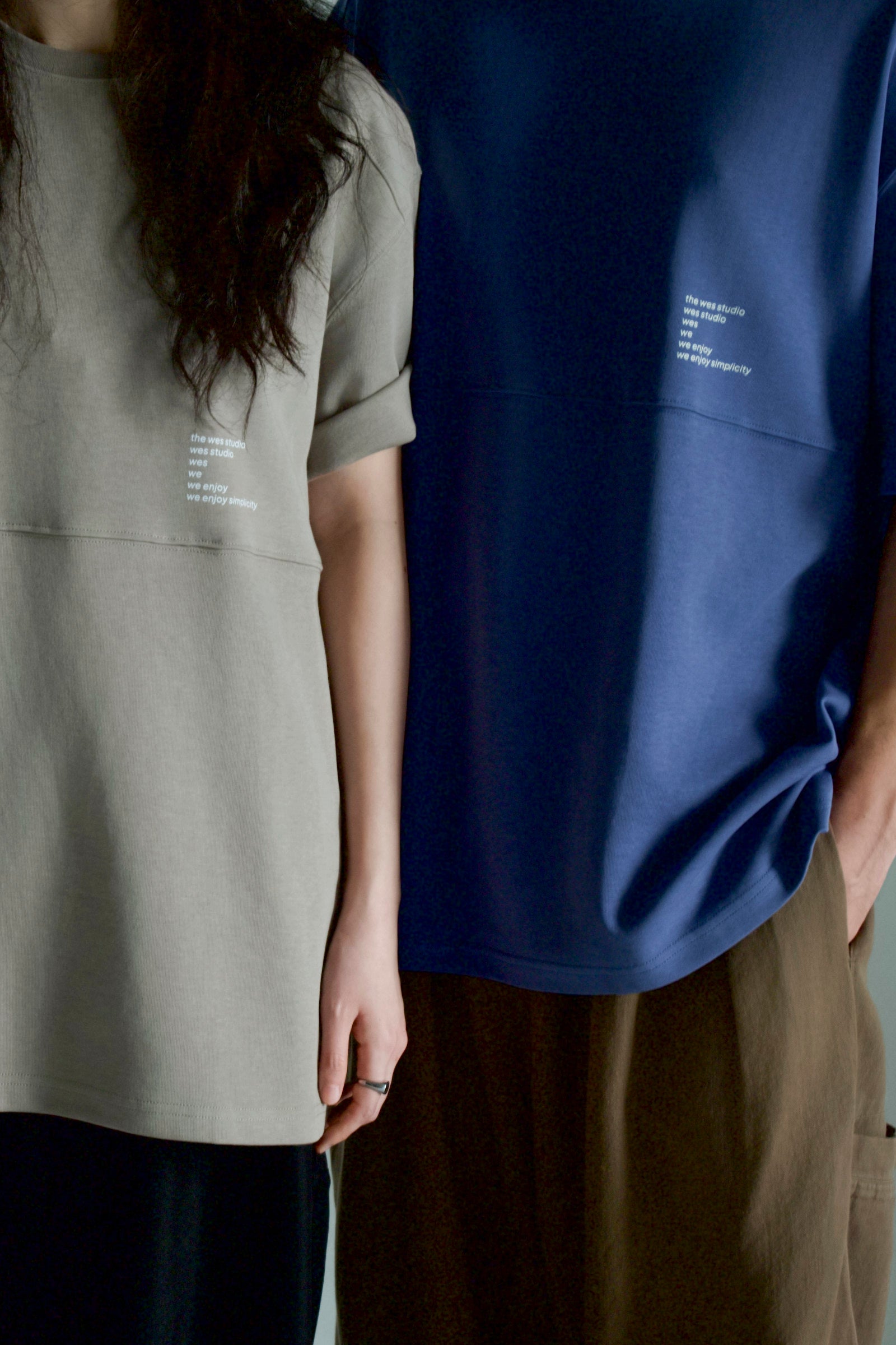 [GIFT] Gender Neutral Straight Shoulder Oversized Tee w/ Mid Line v1 (Olive Grey)