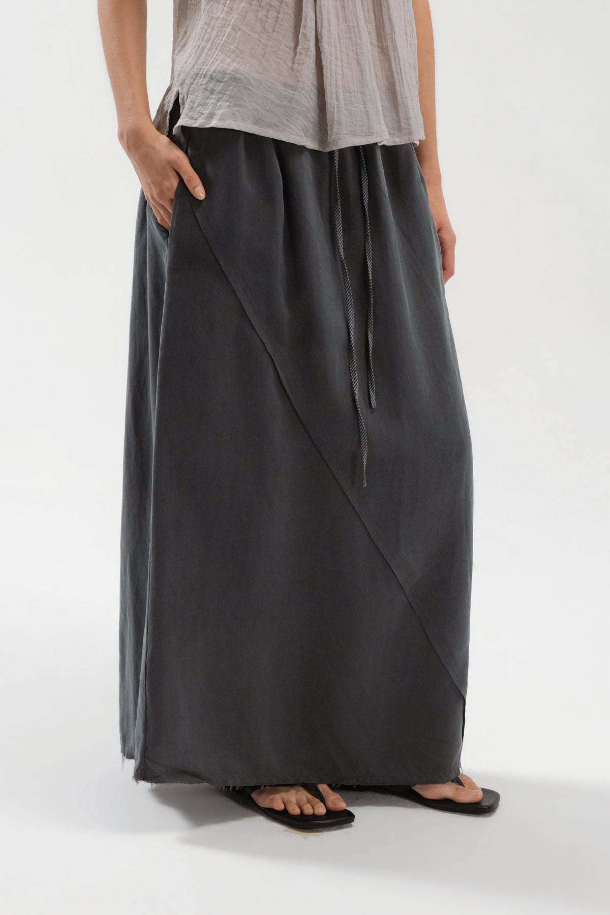 Raw Hem Long Skirt (Ash Grey)