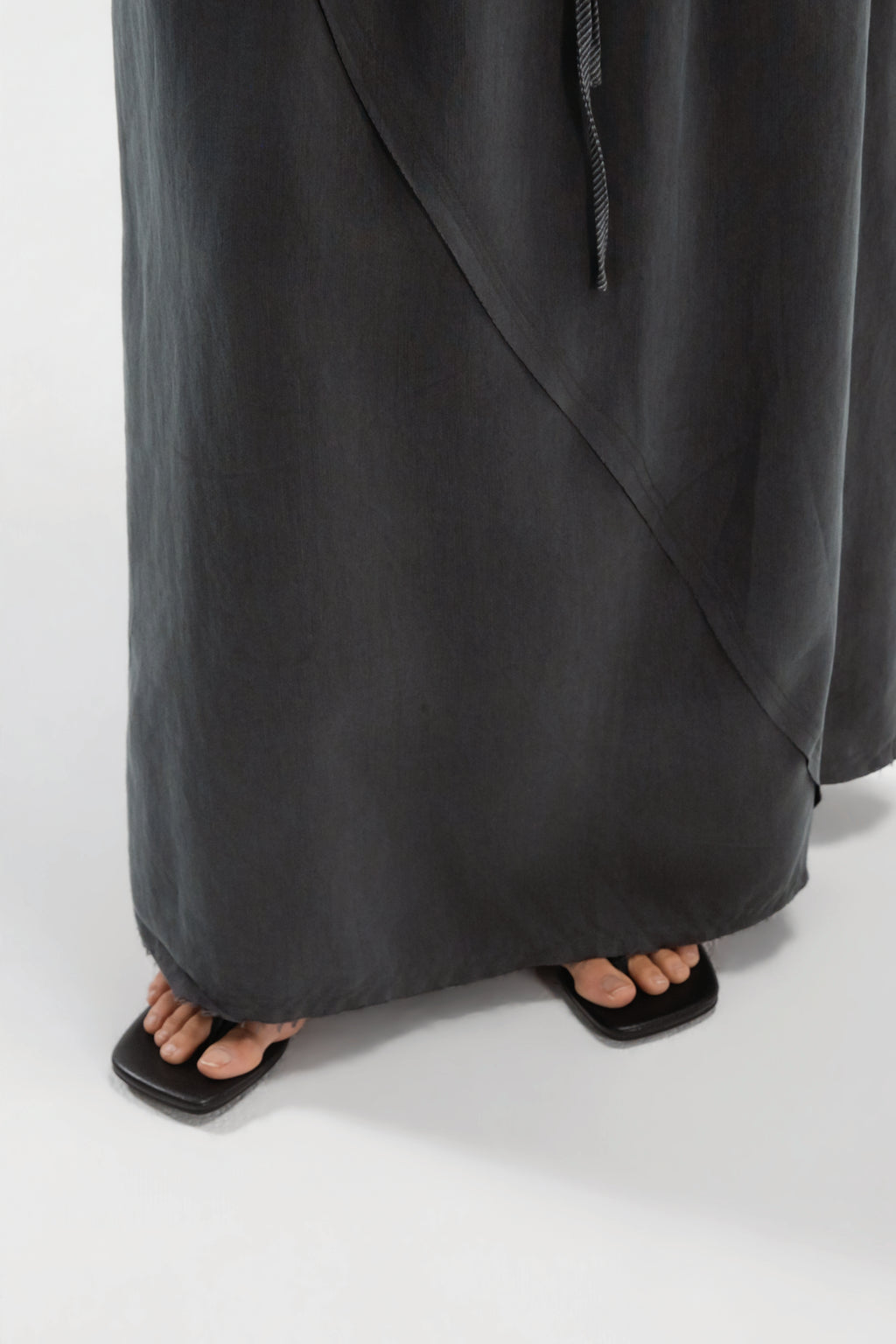 Raw Hem Long Skirt (Ash Grey)
