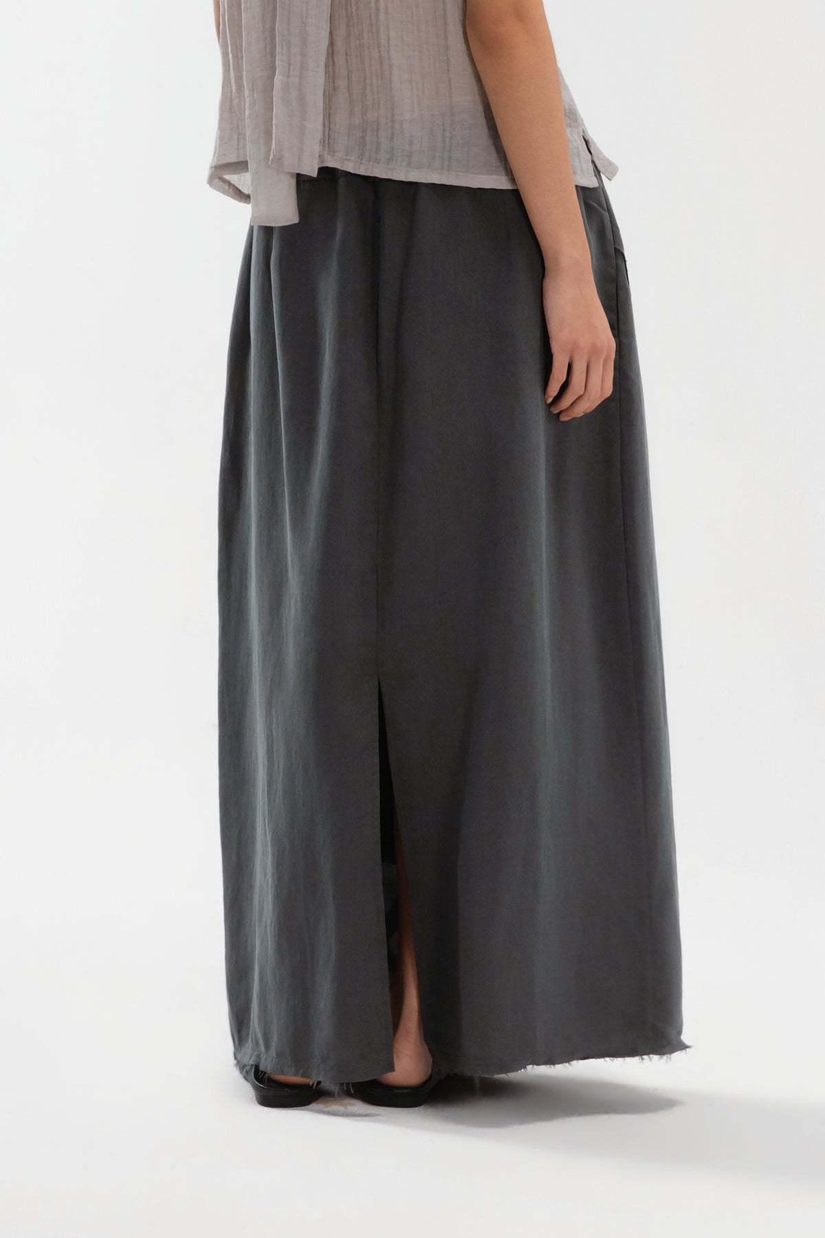 Raw Hem Long Skirt (Ash Grey)
