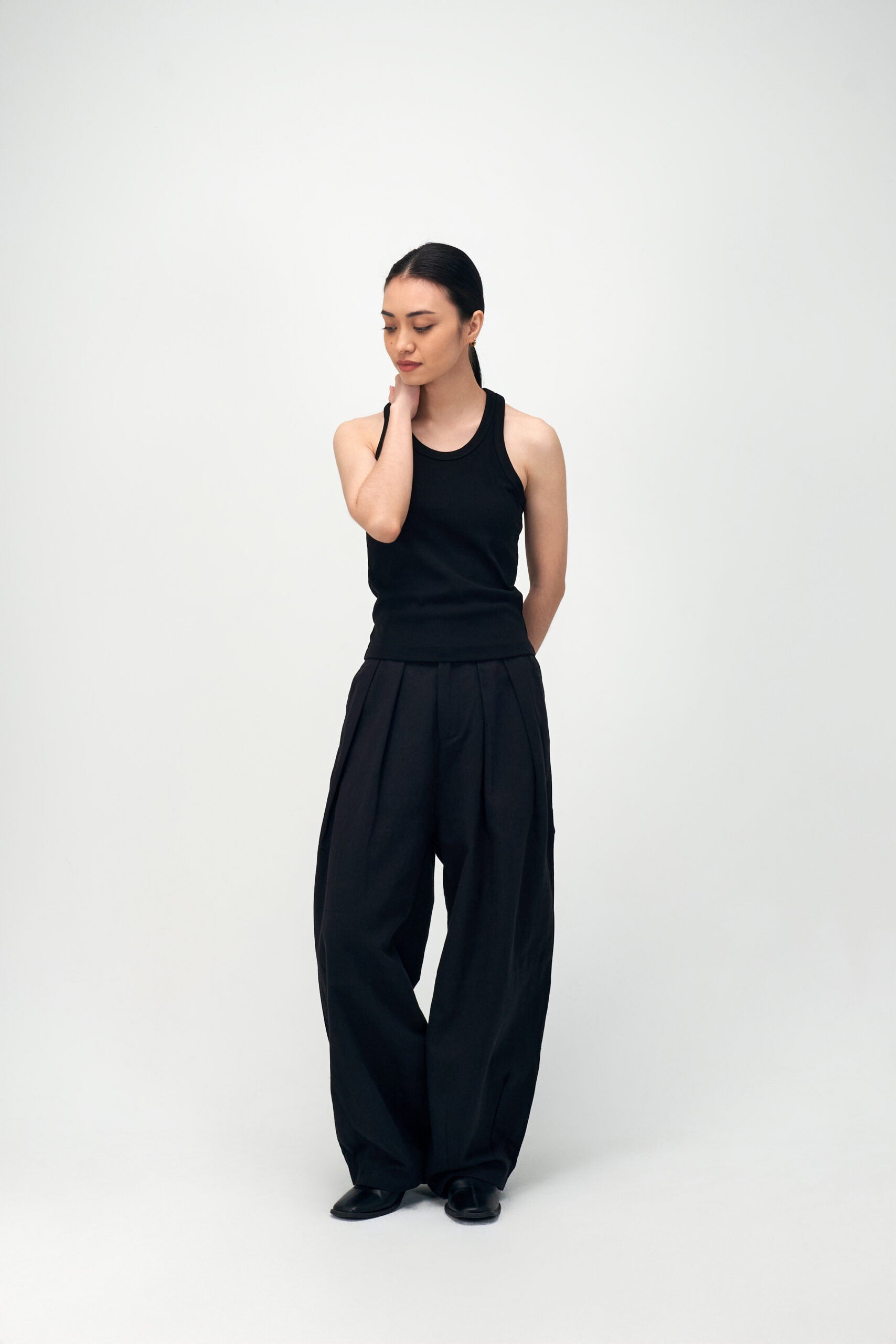 Gender Neutral Cocoon Trousers (Linen / Black)