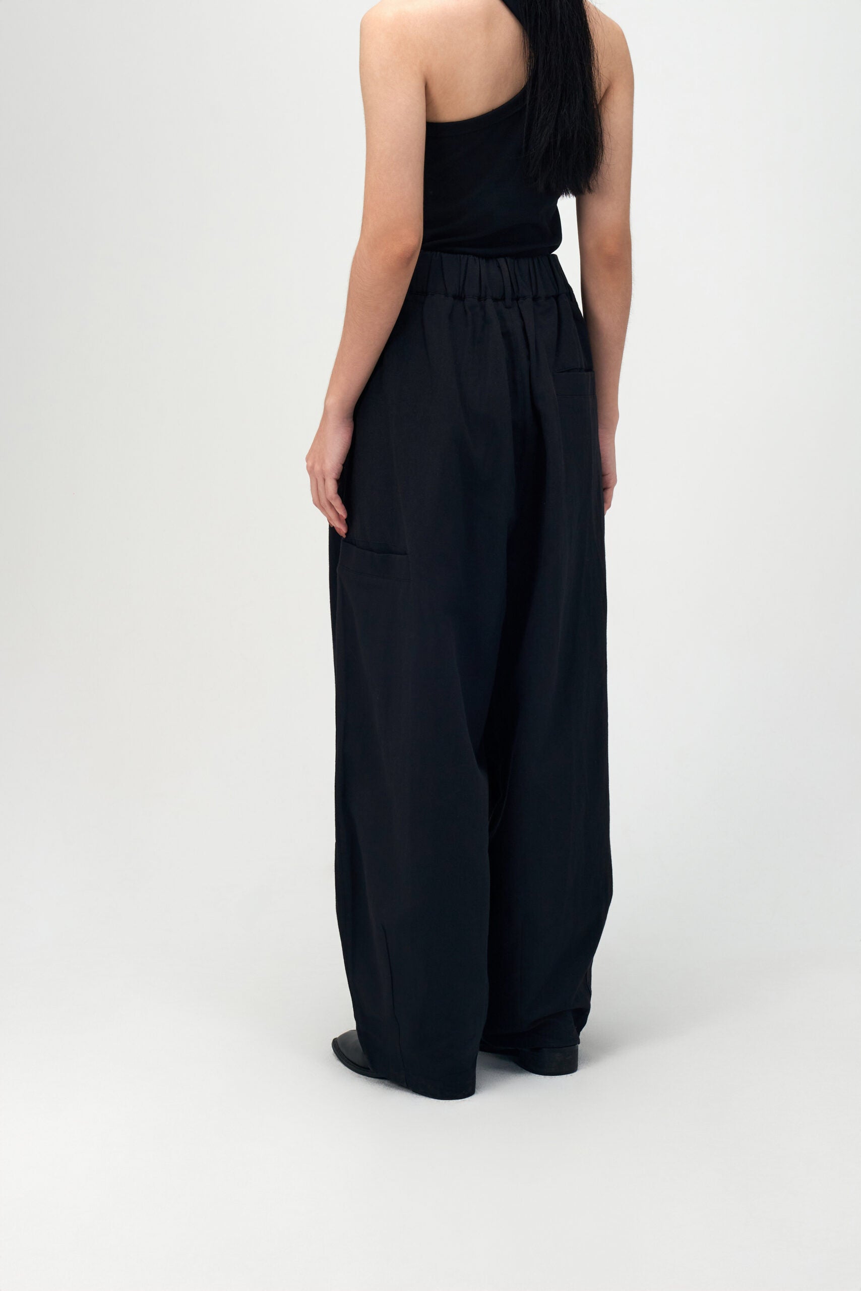 Gender Neutral Cocoon Trousers (Linen / Black)