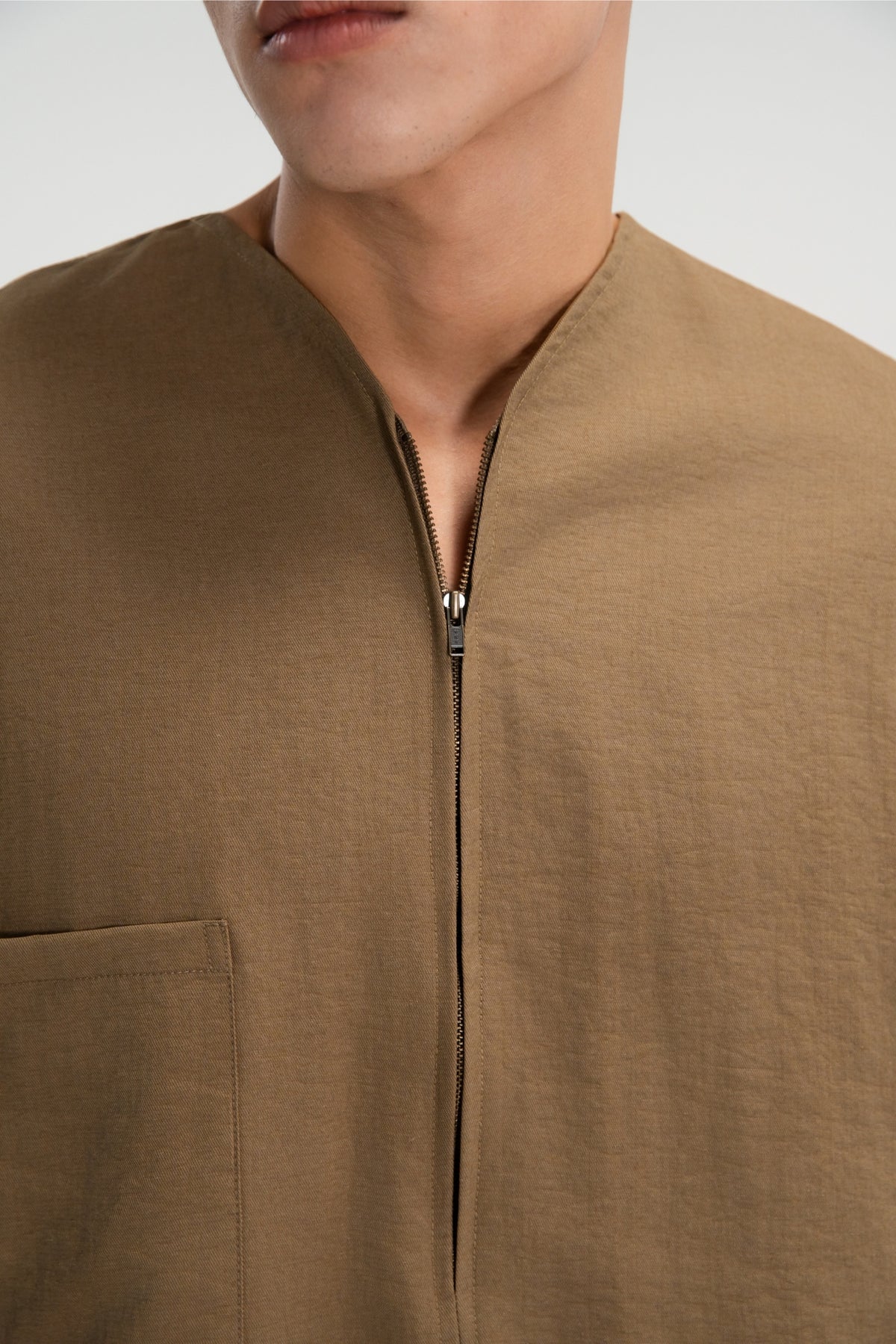 Gender Neutral Collarless Half-Zipper Shirt (Mud)