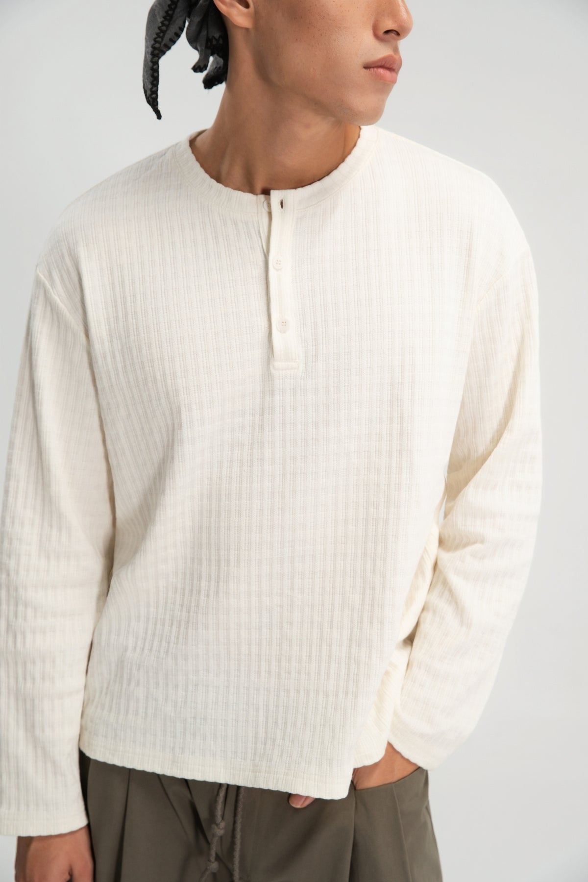 Gender Neutral Grain Knit Long Sleeve Tee (Off White)