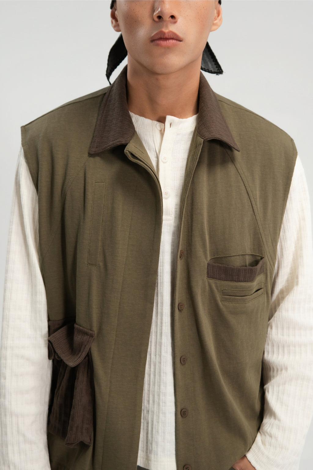 Gender Neutral Slouchy Grain Knit Farmer Vest (Tea)