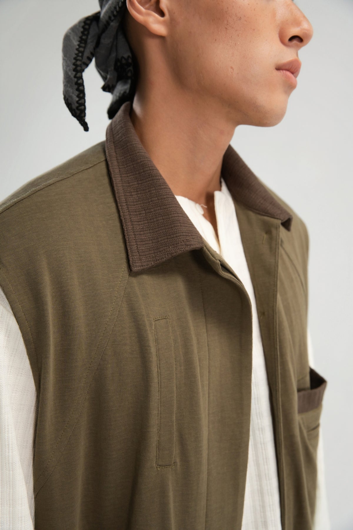 Gender Neutral Slouchy Grain Knit Farmer Vest (Tea)