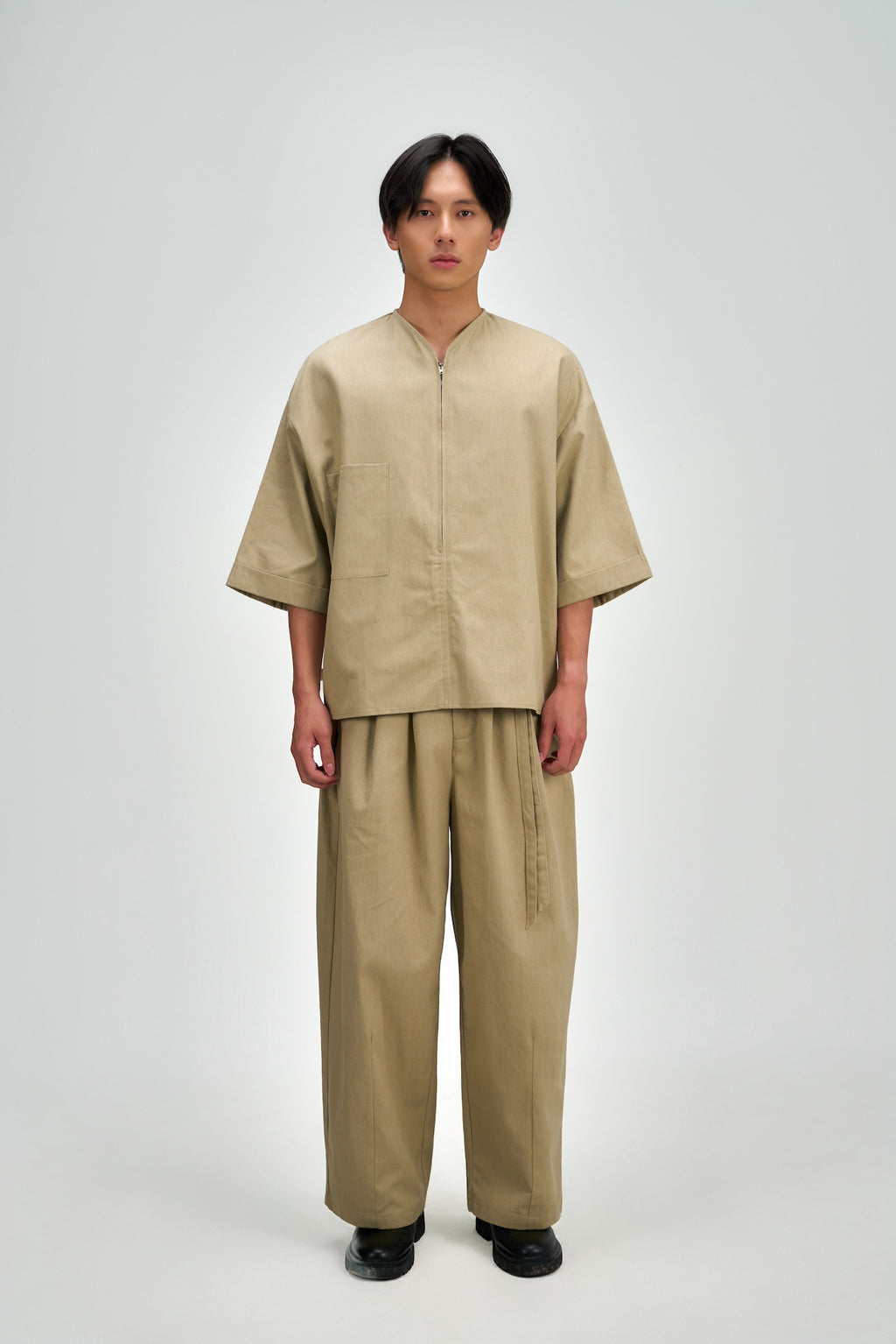 Gender Neutral Collarless Half-Zipper Shirt (Beige)