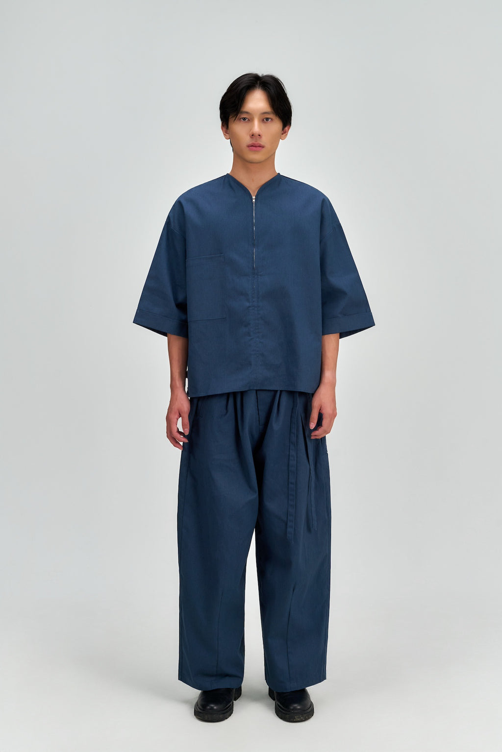 Gender Neutral Collarless Half-Zipper Shirt (Blue)