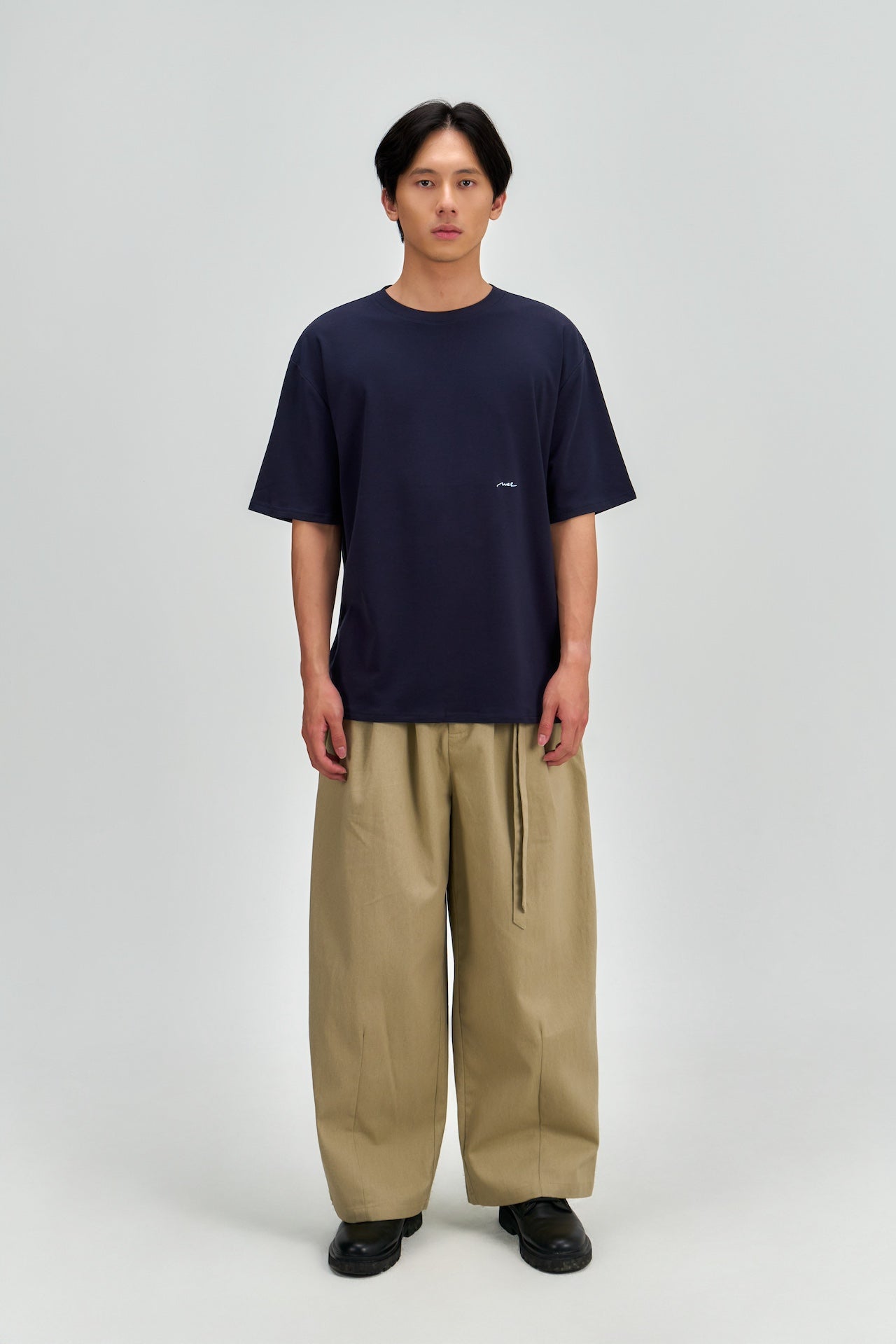 Gender Neutral Drift Knit Straight Long Tee (Navy)