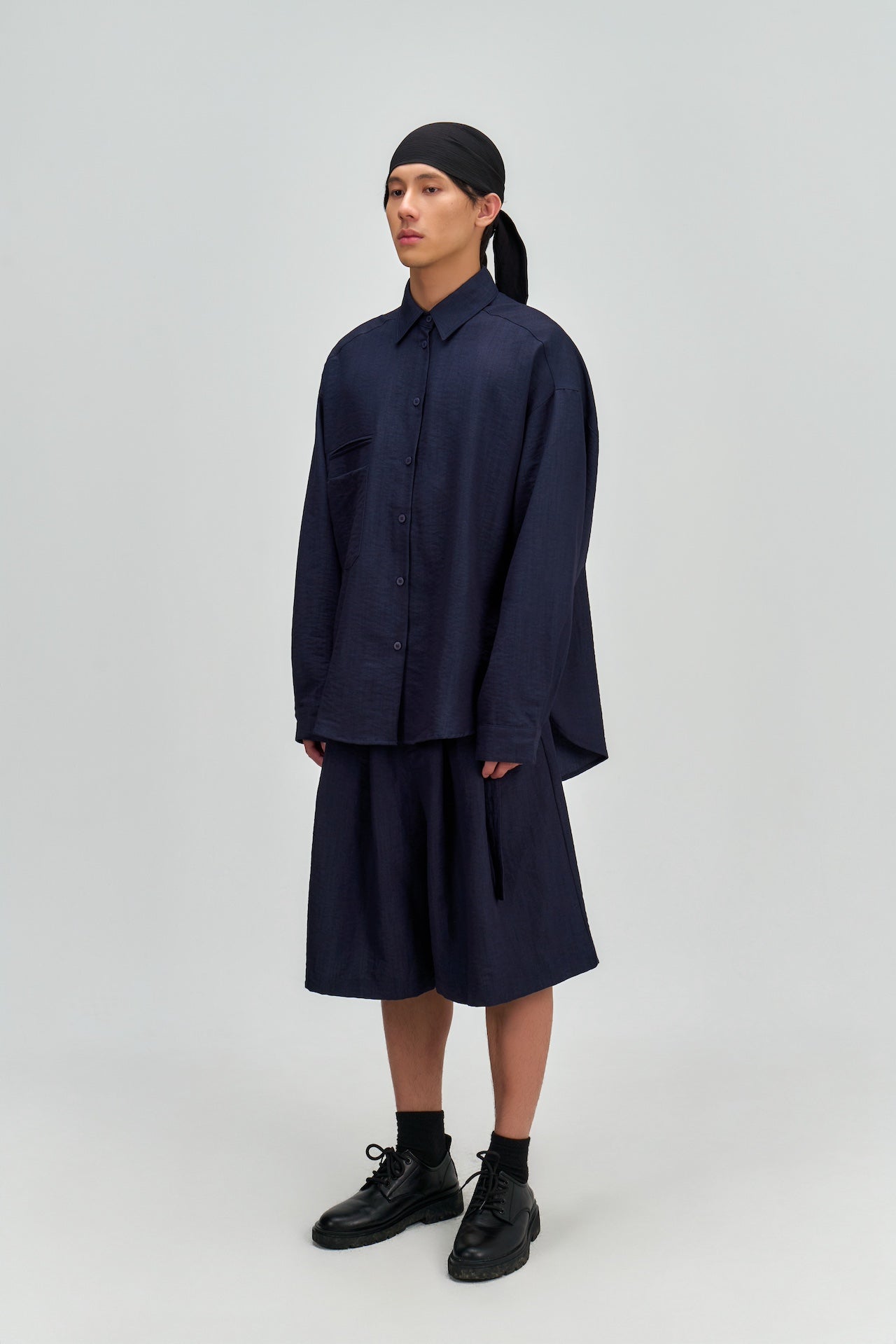 Gender Neutral Pleated Belted Shorts (Navy)