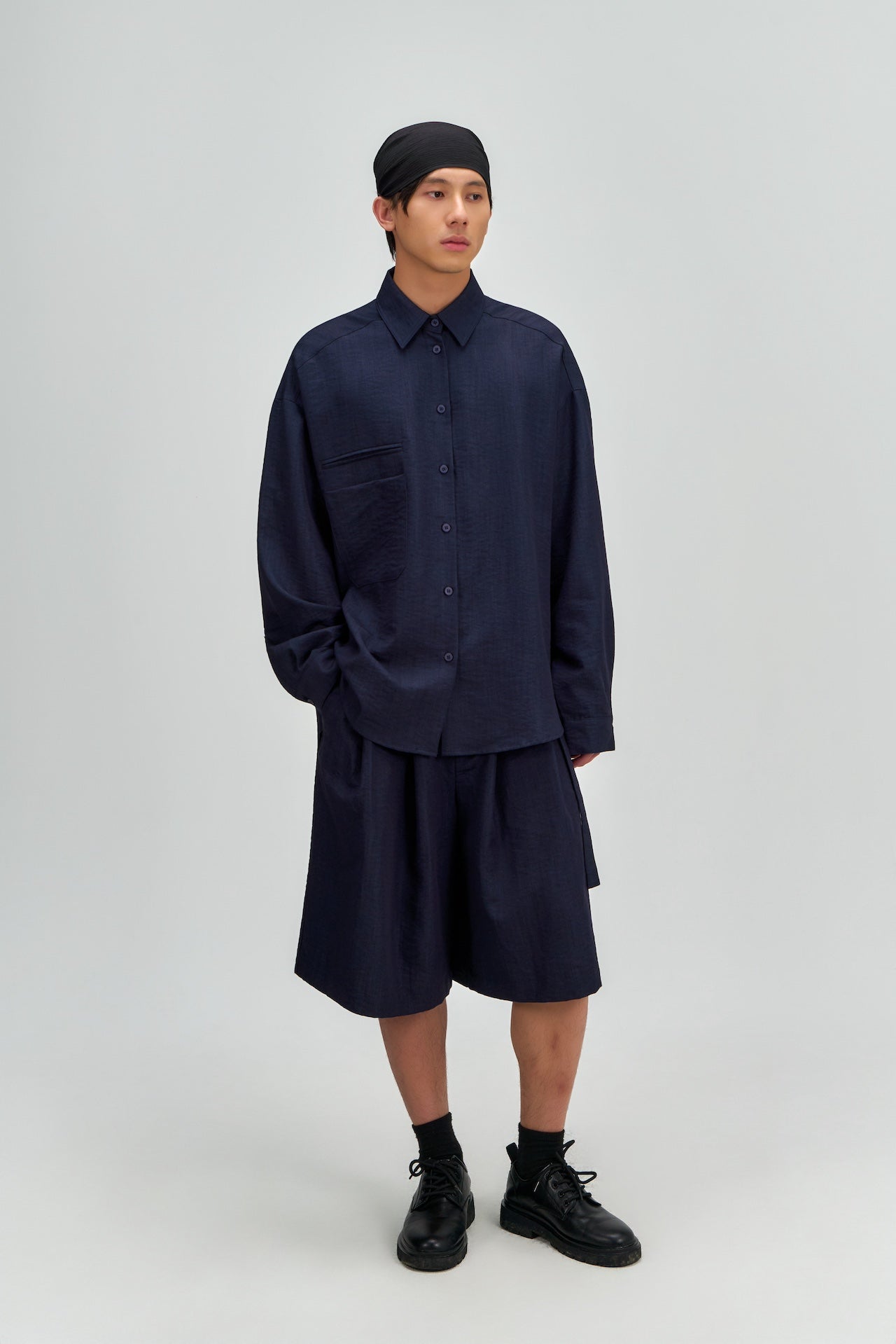 Gender Neutral Pleated Belted Shorts (Navy)