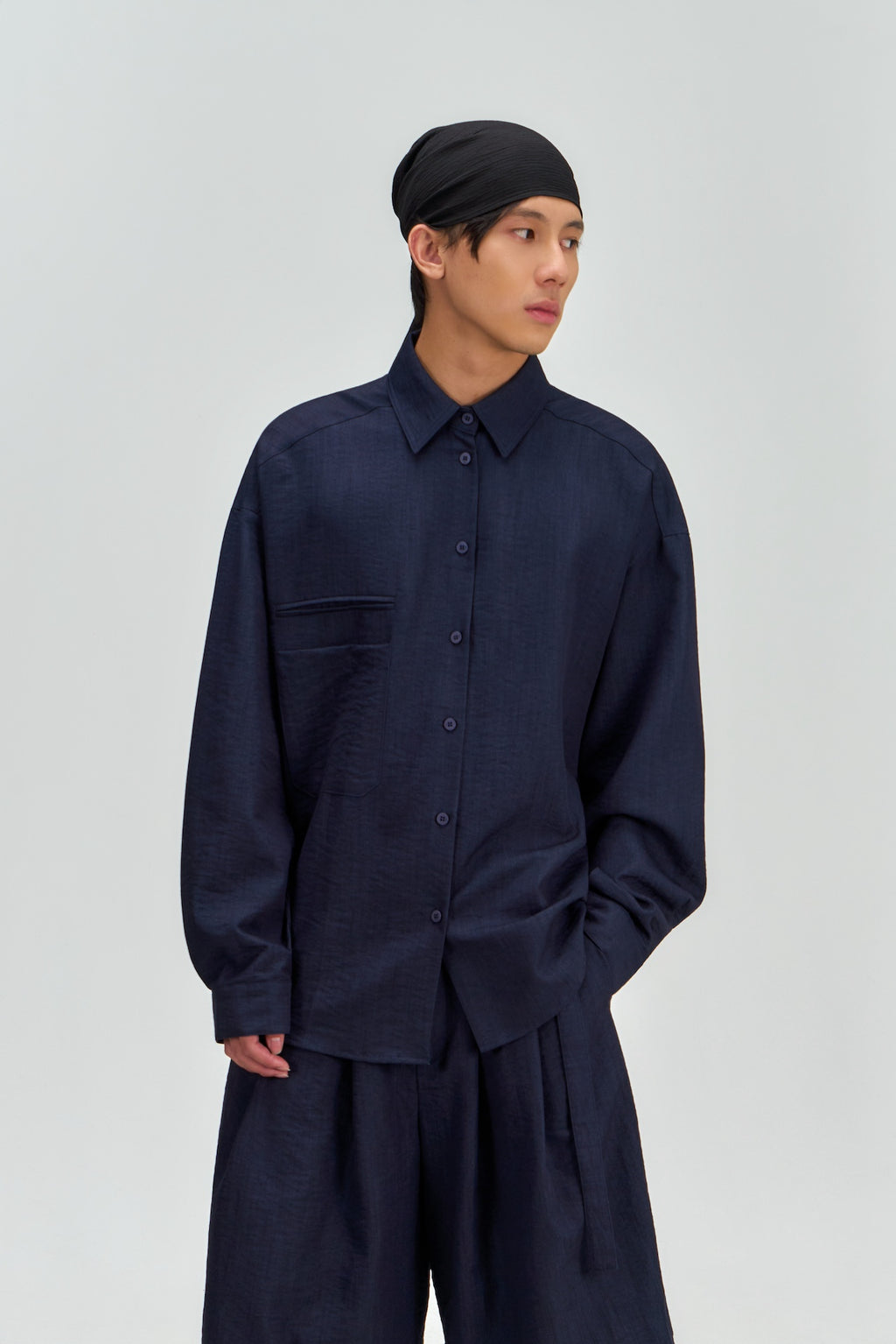 Gender Neutral Oversized Arm Long Sleeve Blouse (Navy)