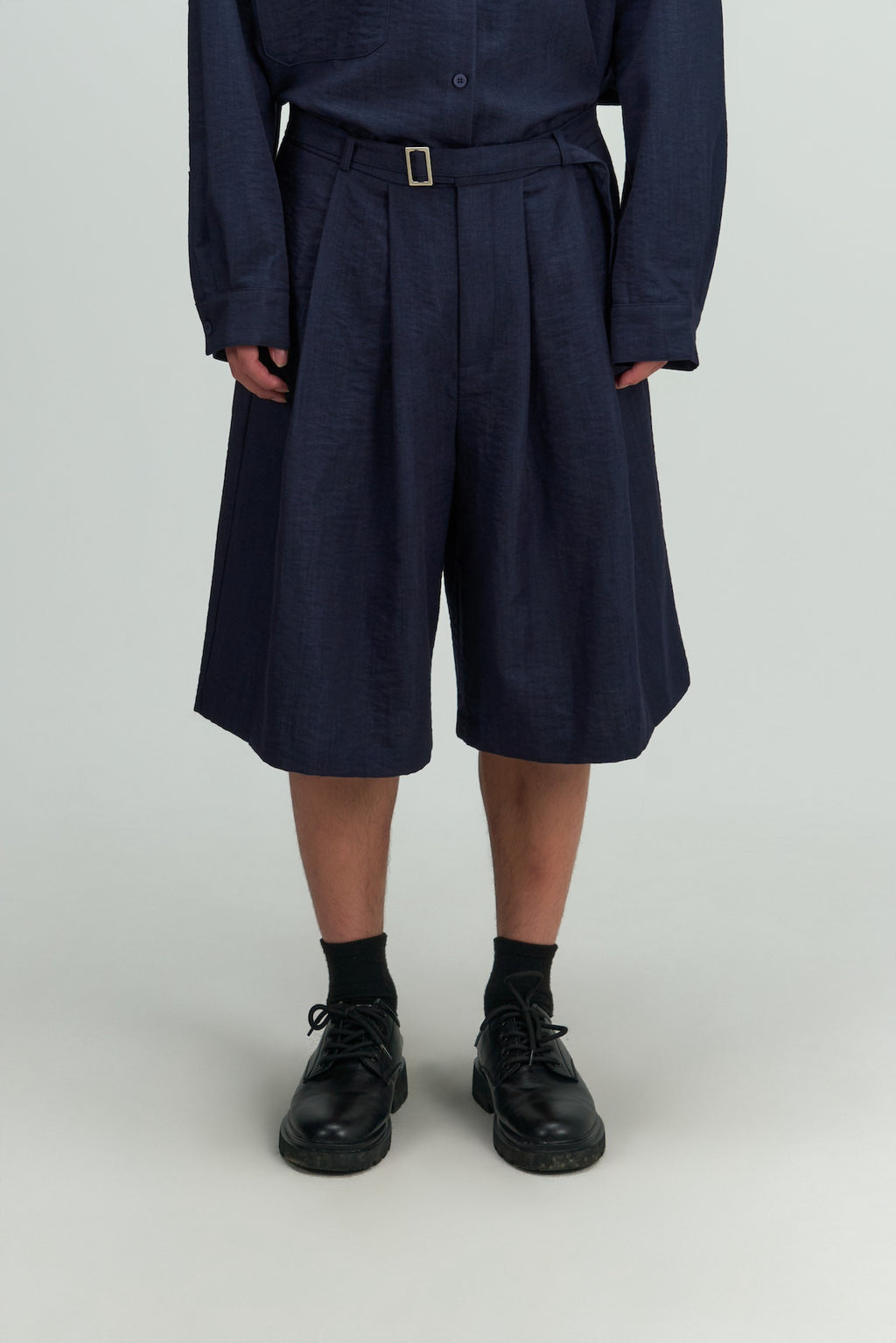 Gender Neutral Pleated Belted Shorts (Navy)