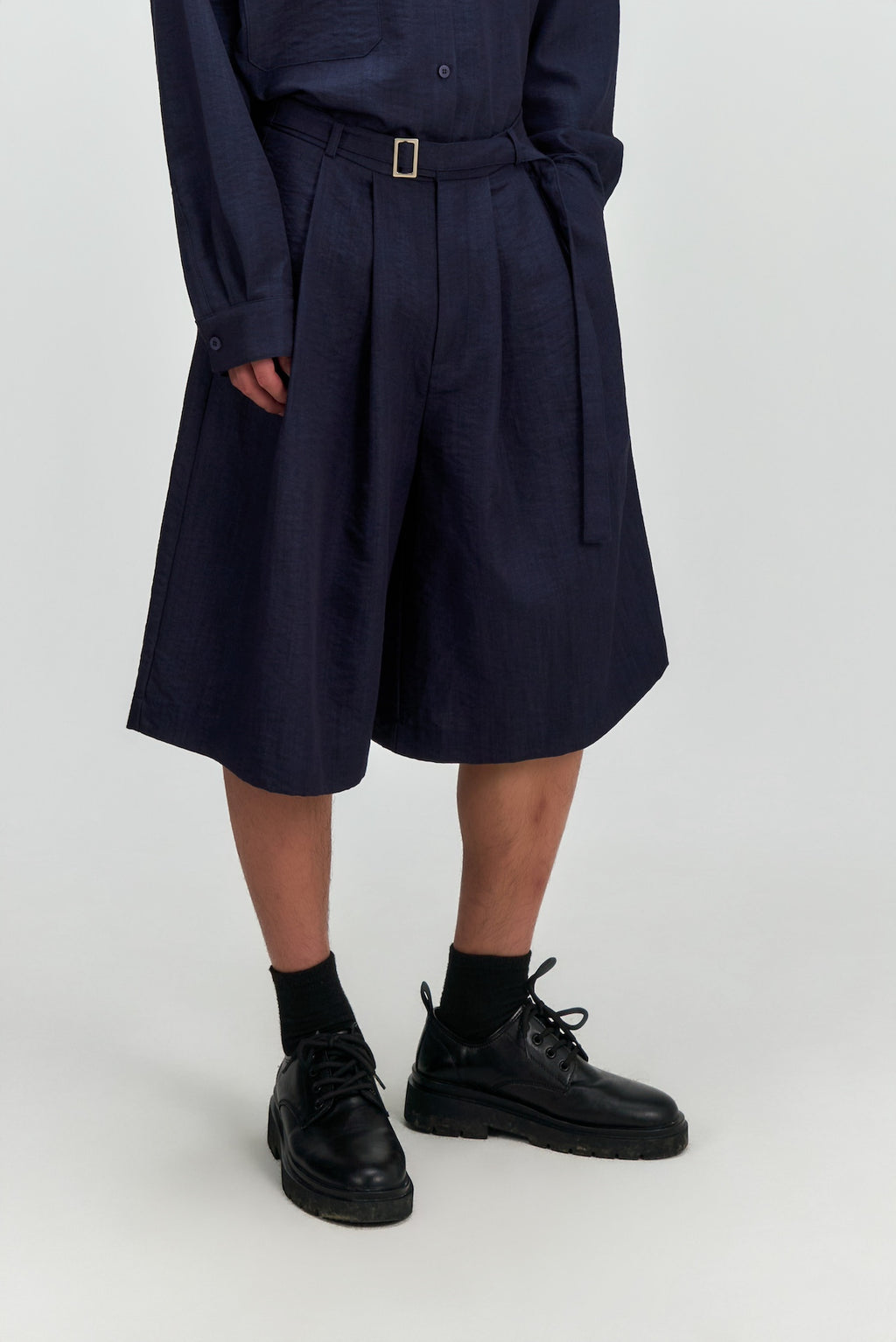 Gender Neutral Pleated Belted Shorts (Navy)