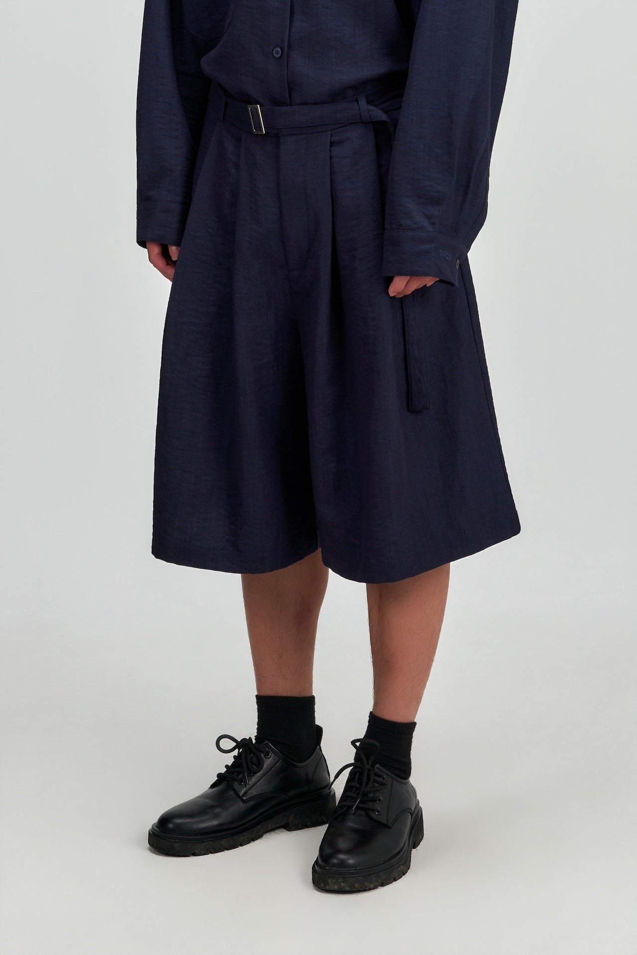 Gender Neutral Pleated Belted Shorts (Navy)