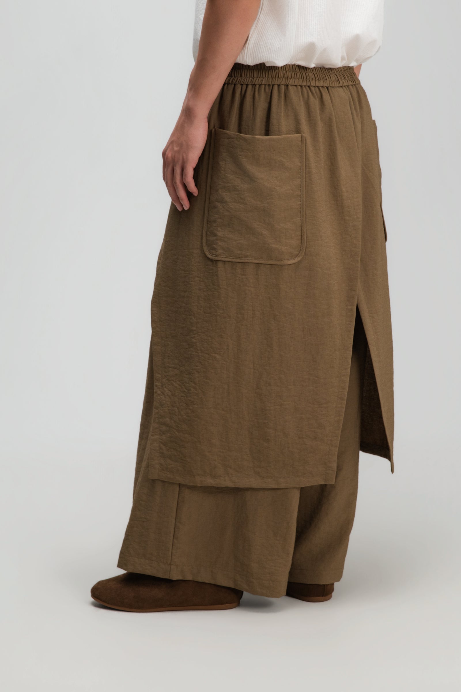 Gender Neutral Panel Cover Long Pants (Mud)