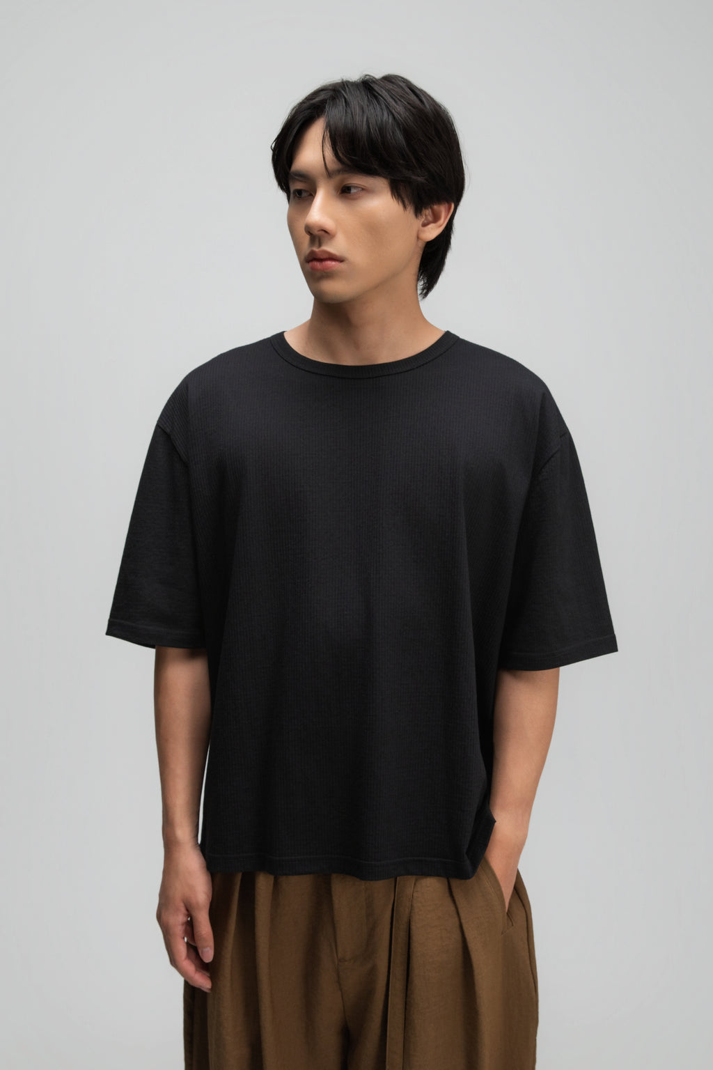 Gender Neutral Thin Boxy Tee (Textured Black)