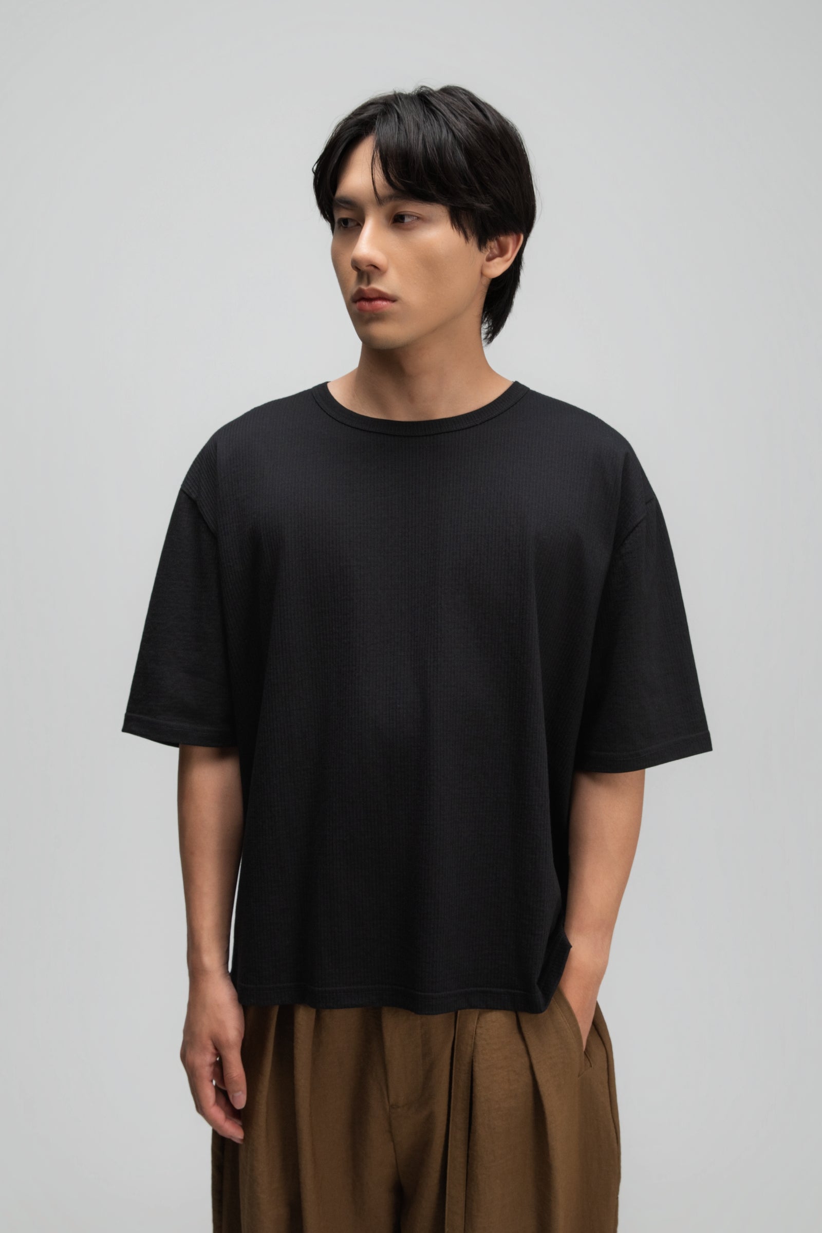 Gender Neutral Thin Boxy Tee (Textured Black)