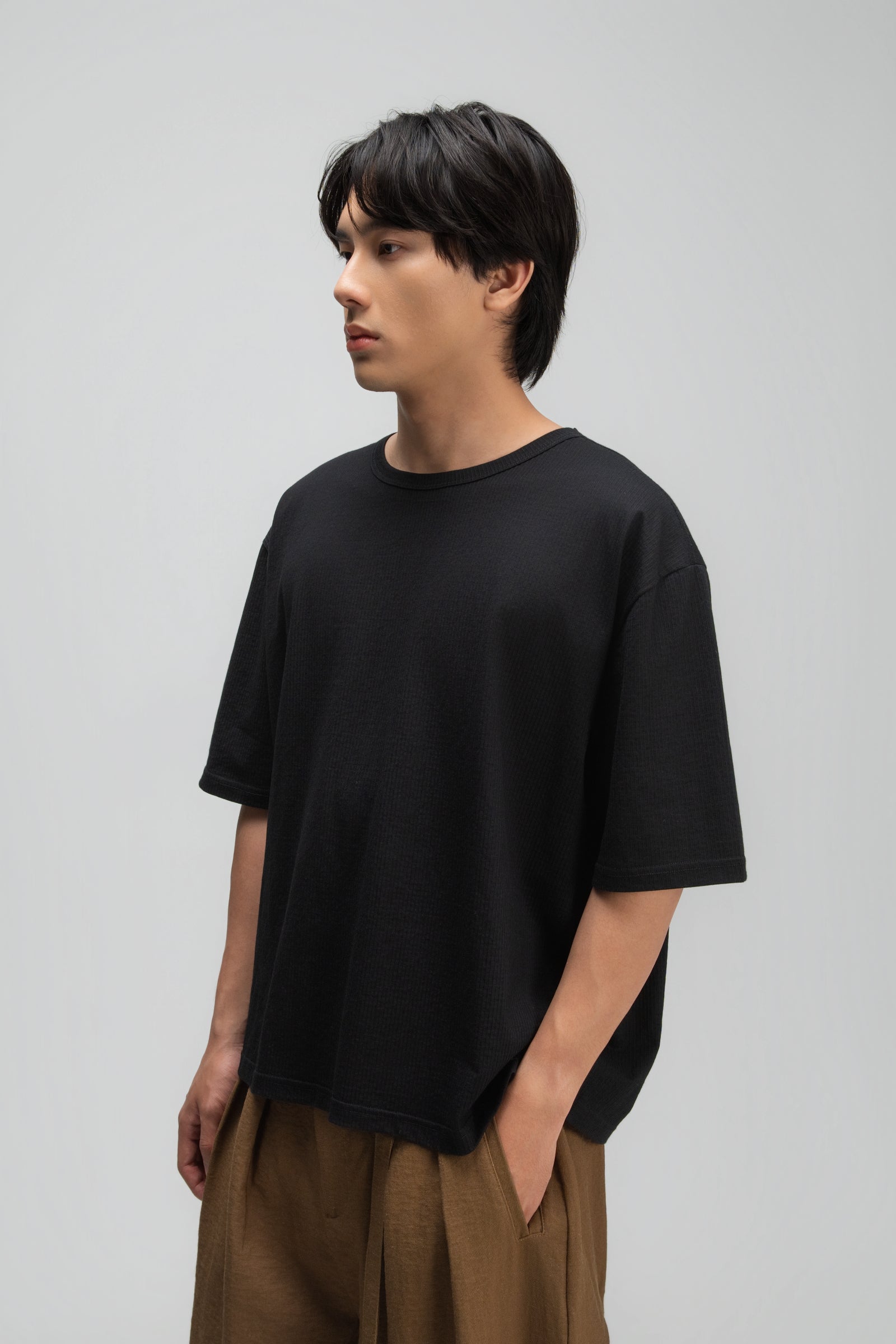 Gender Neutral Thin Boxy Tee (Textured Black)