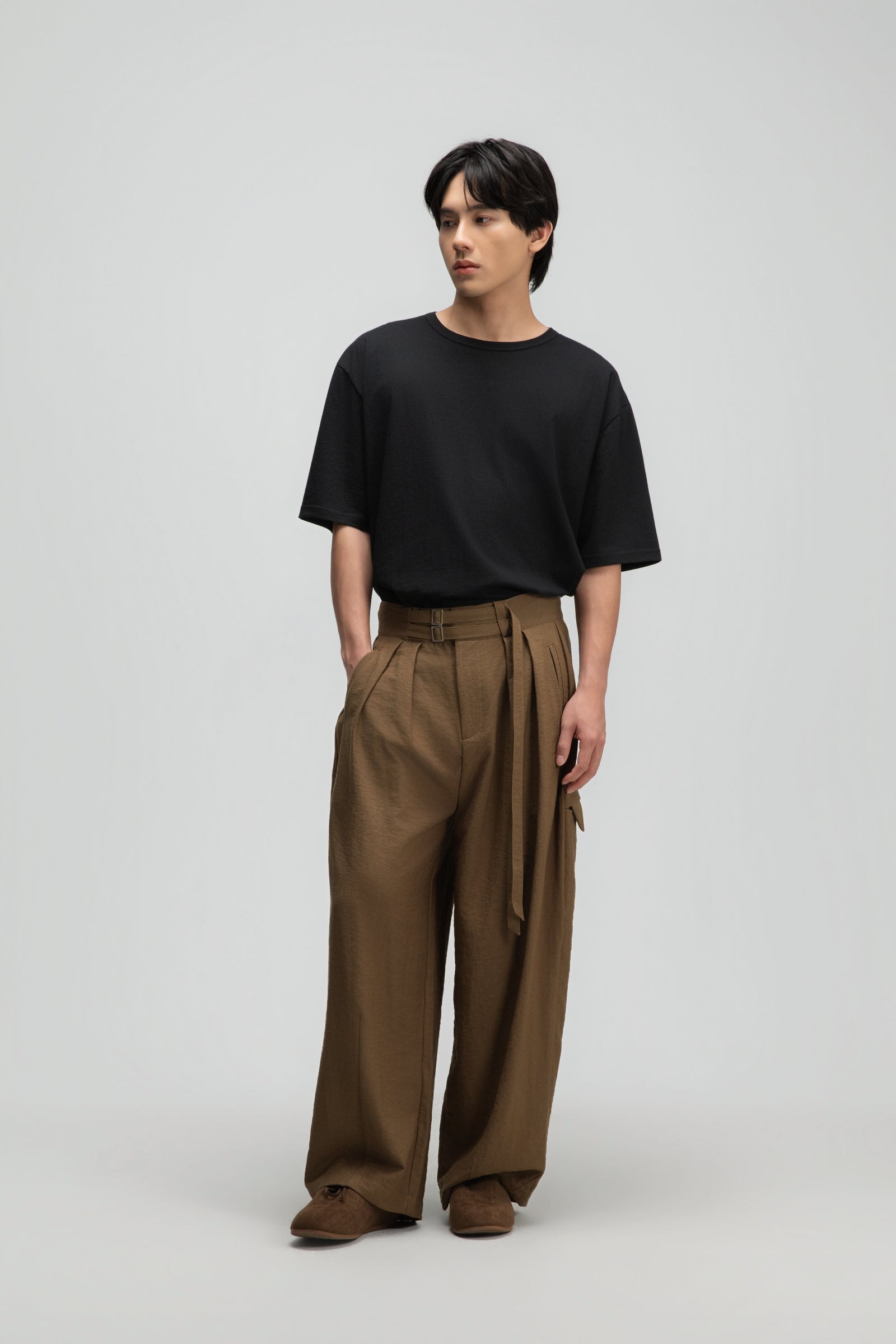 Gender Neutral Thin Boxy Tee (Textured Black)