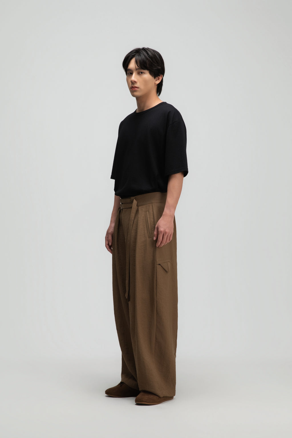 Gender Neutral Thin Boxy Tee (Textured Black)