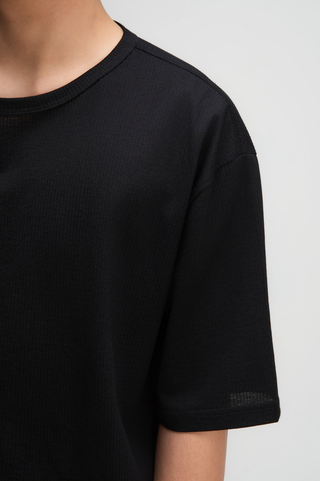 Gender Neutral Thin Boxy Tee (Textured Black)