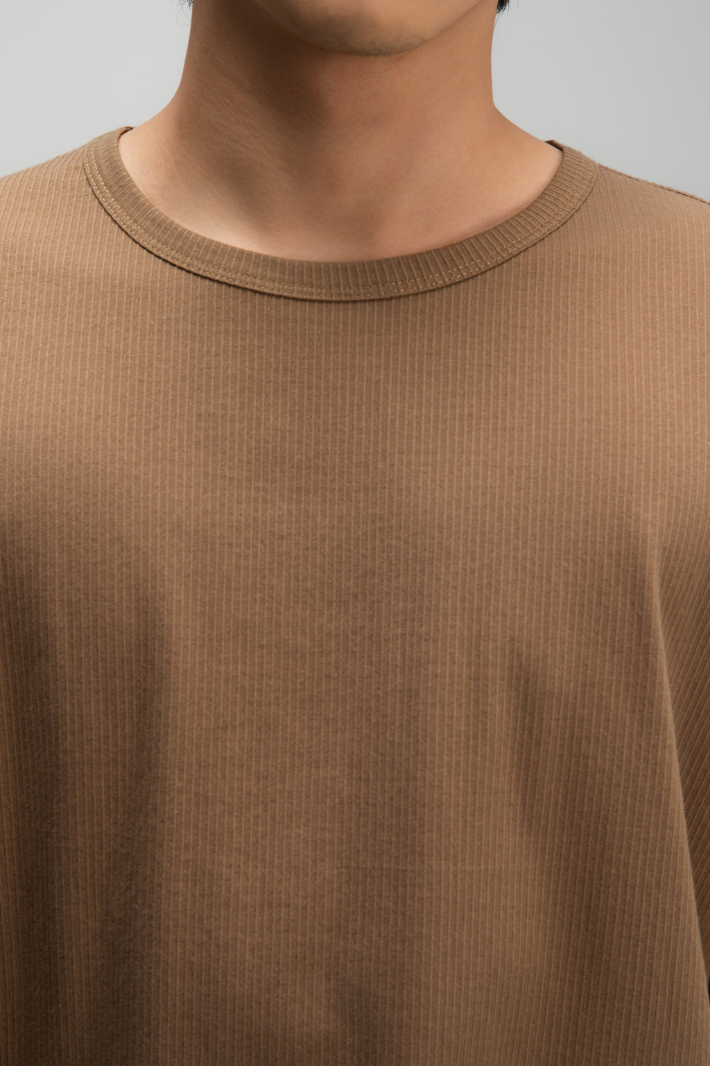 Gender Neutral Thin Boxy Tee (Textured Mud)