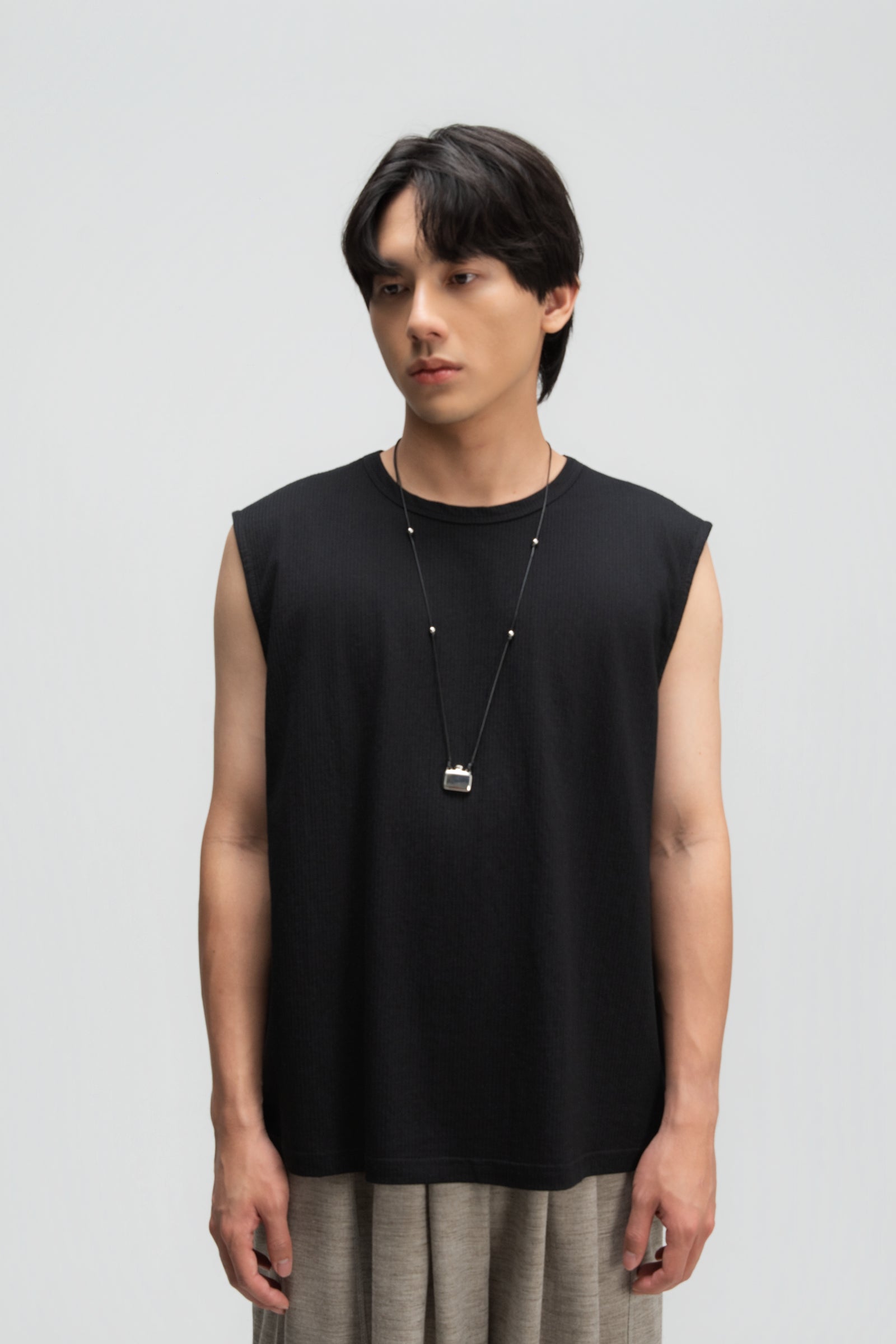 Gender Neutral Thin Muscle Tee (Textured Black)